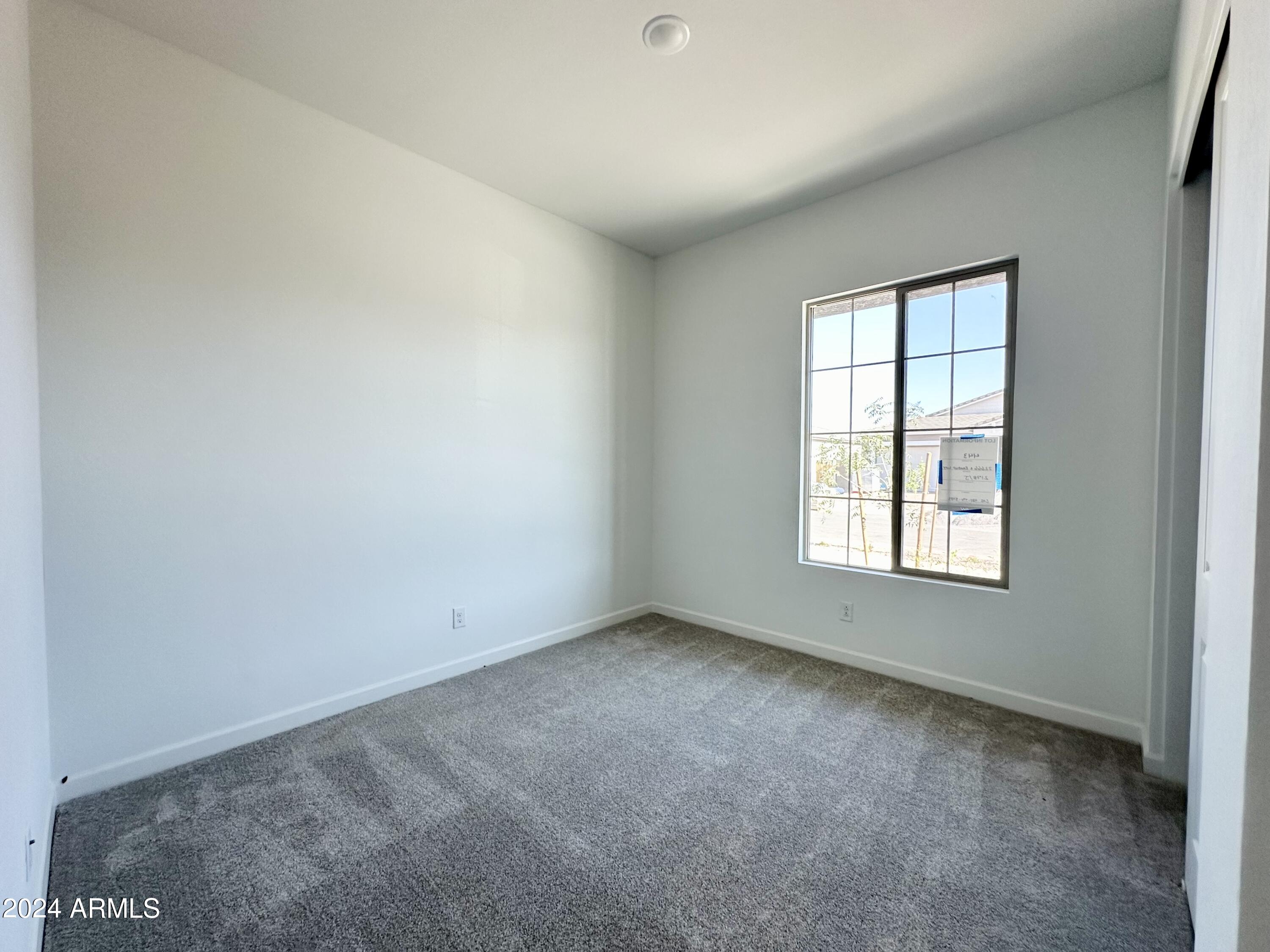 22666 E ROUNDUP Way