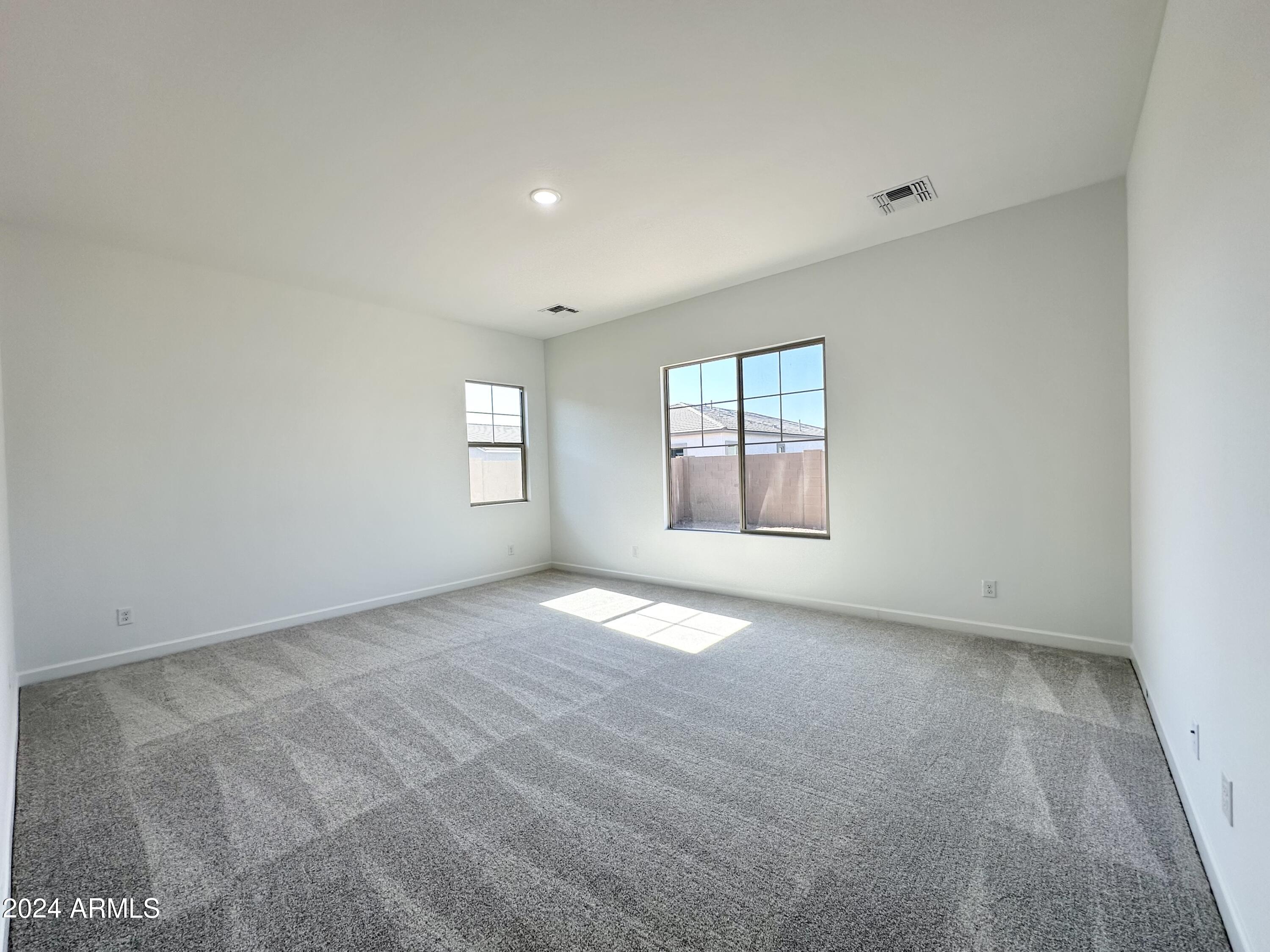 22666 E ROUNDUP Way