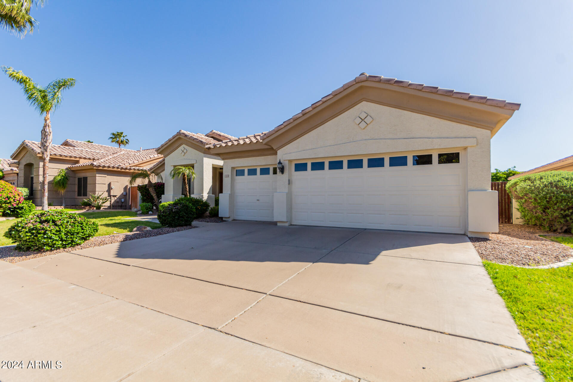 1323 W INDIGO Drive