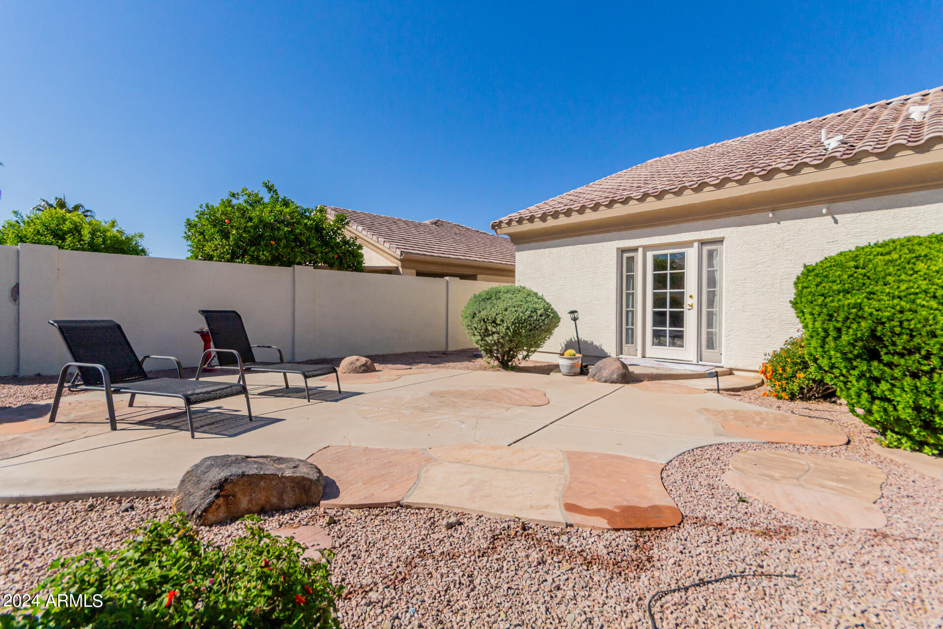 1323 W INDIGO Drive