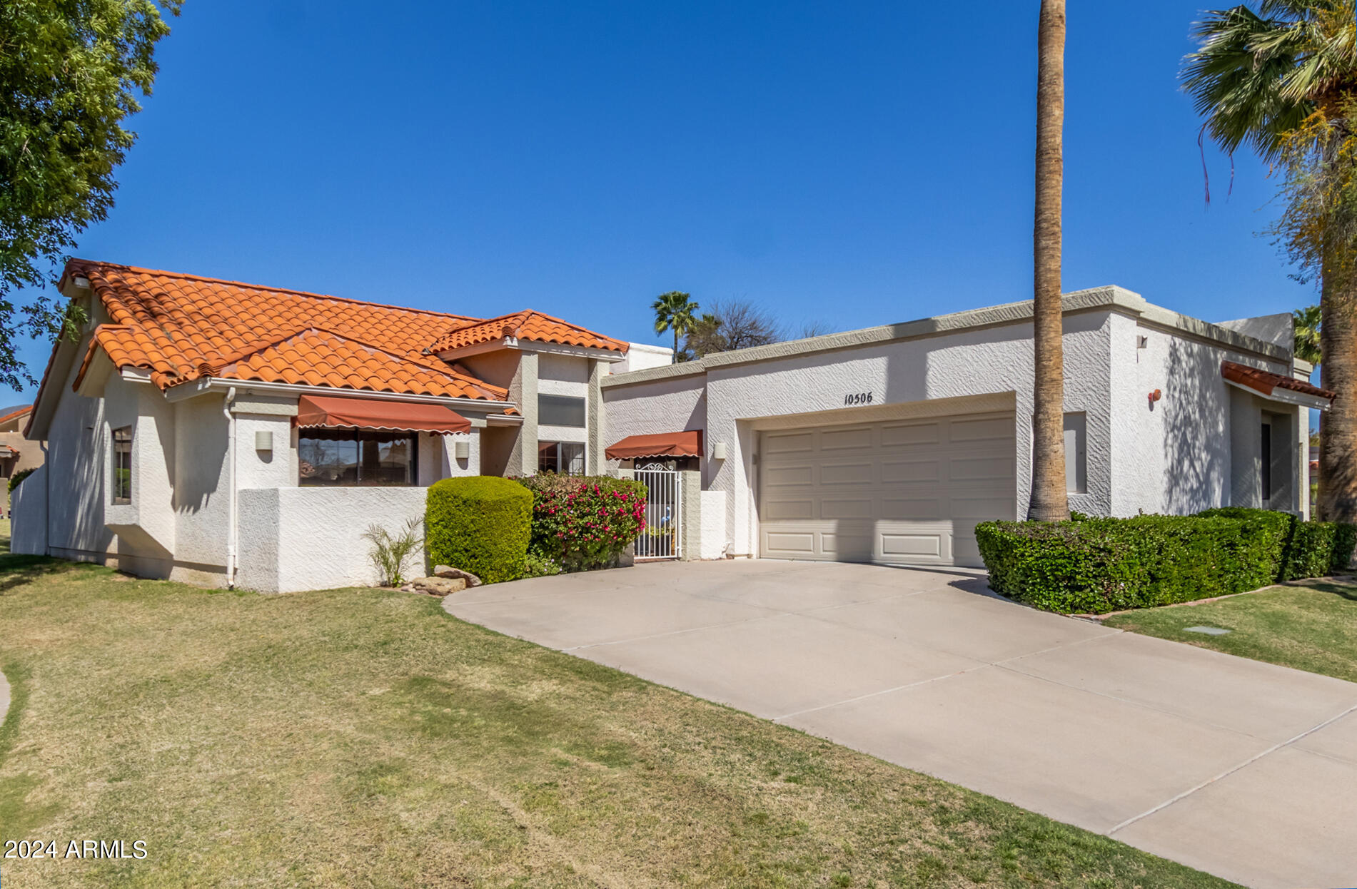 10506 E CINNABAR Avenue