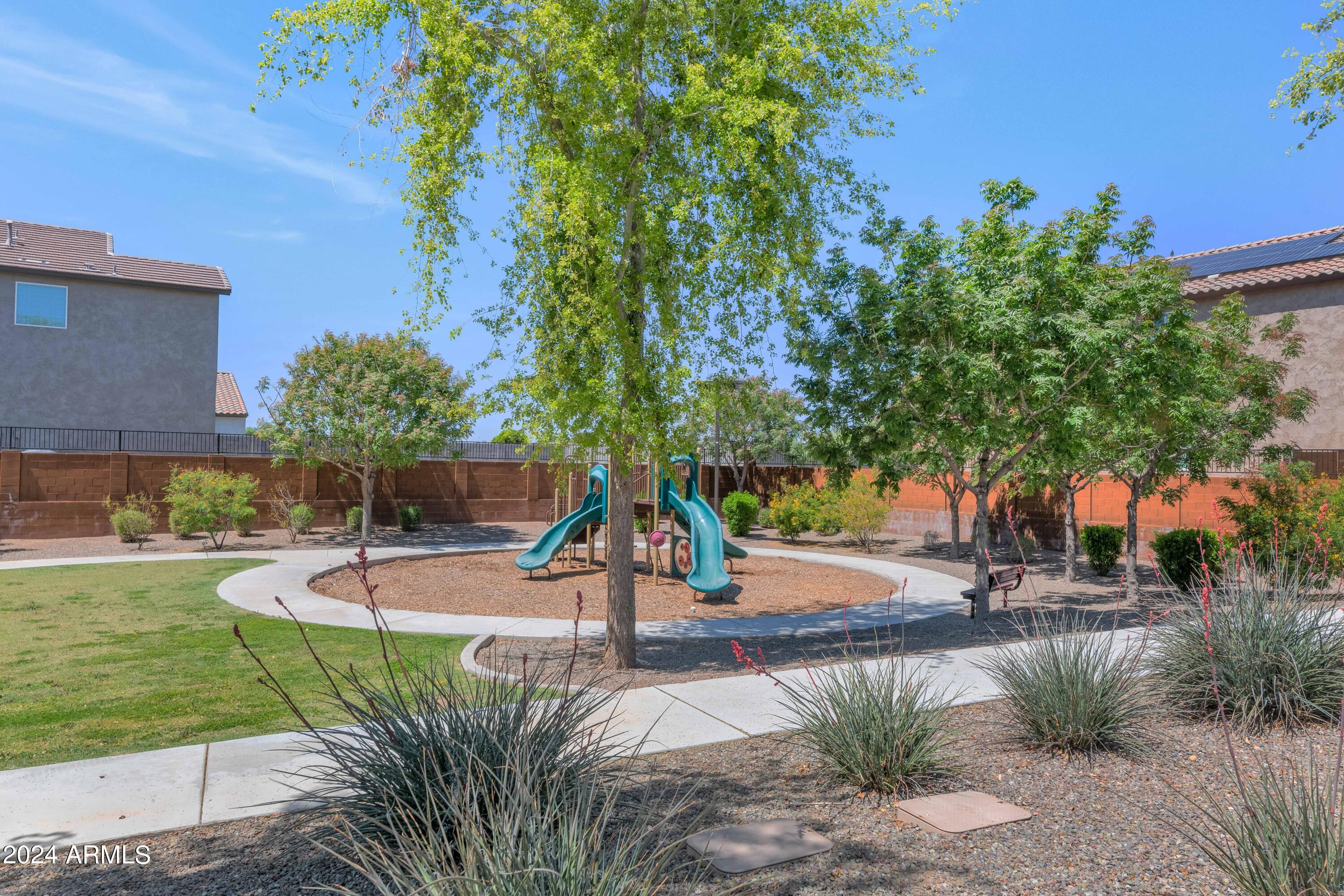 3319 W FAWN Drive