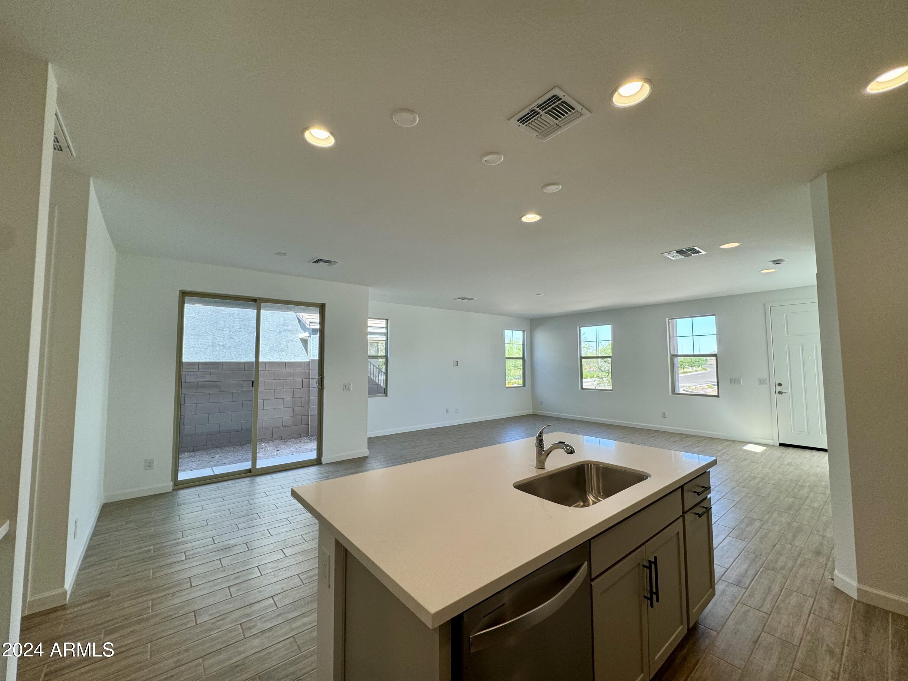 2247 W PASO Trail