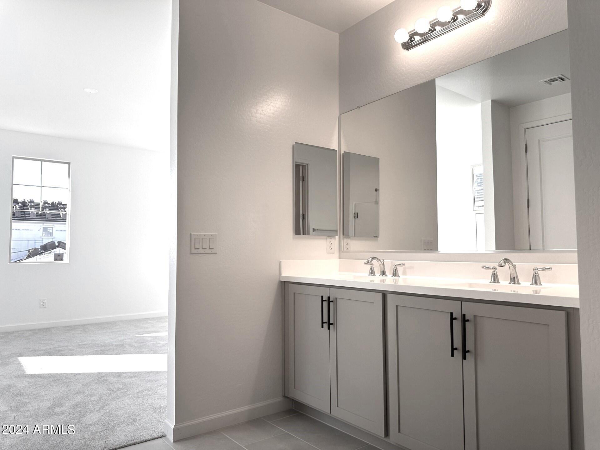 2247 W PASO Trail