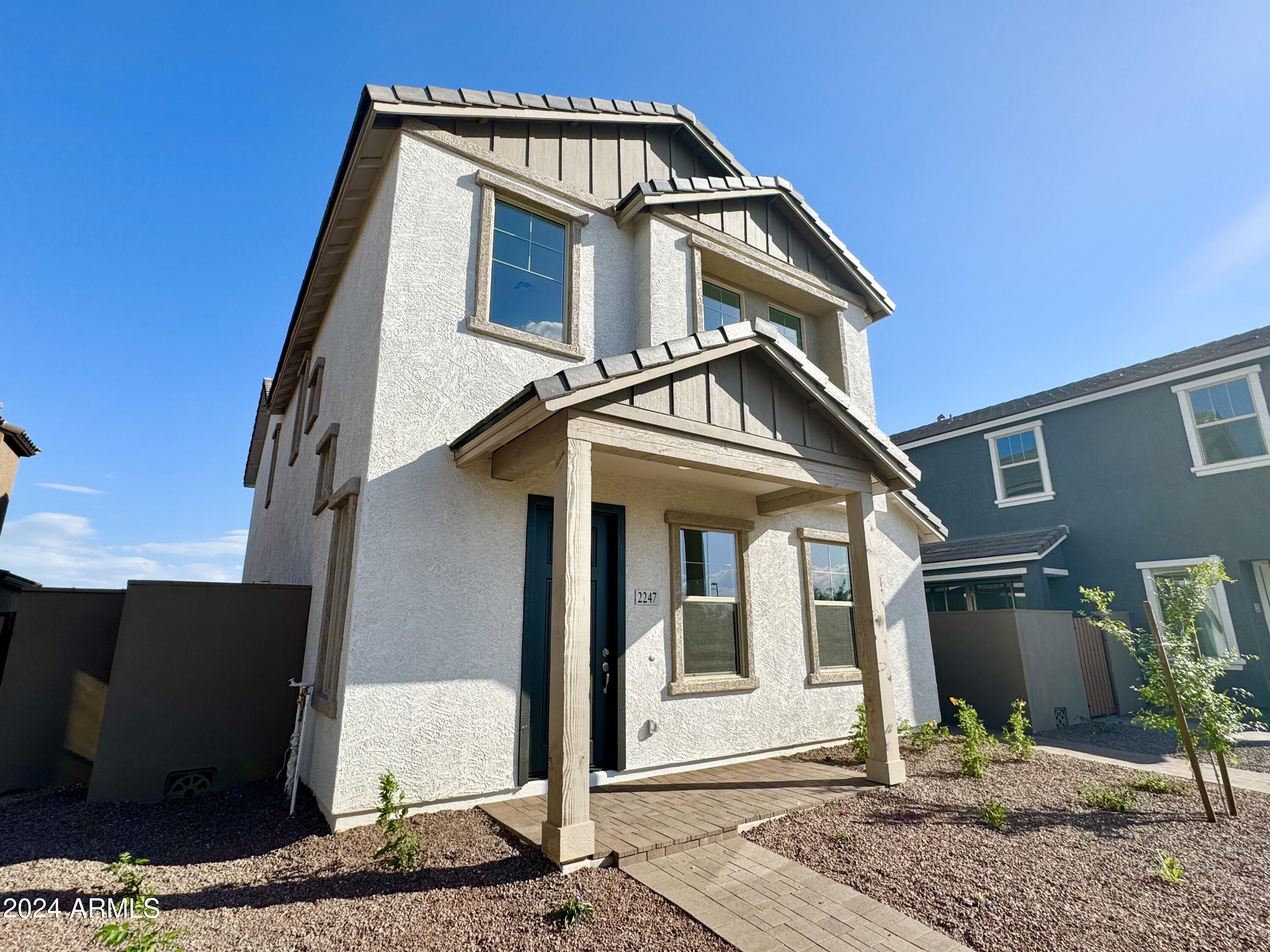2247 W PASO Trail