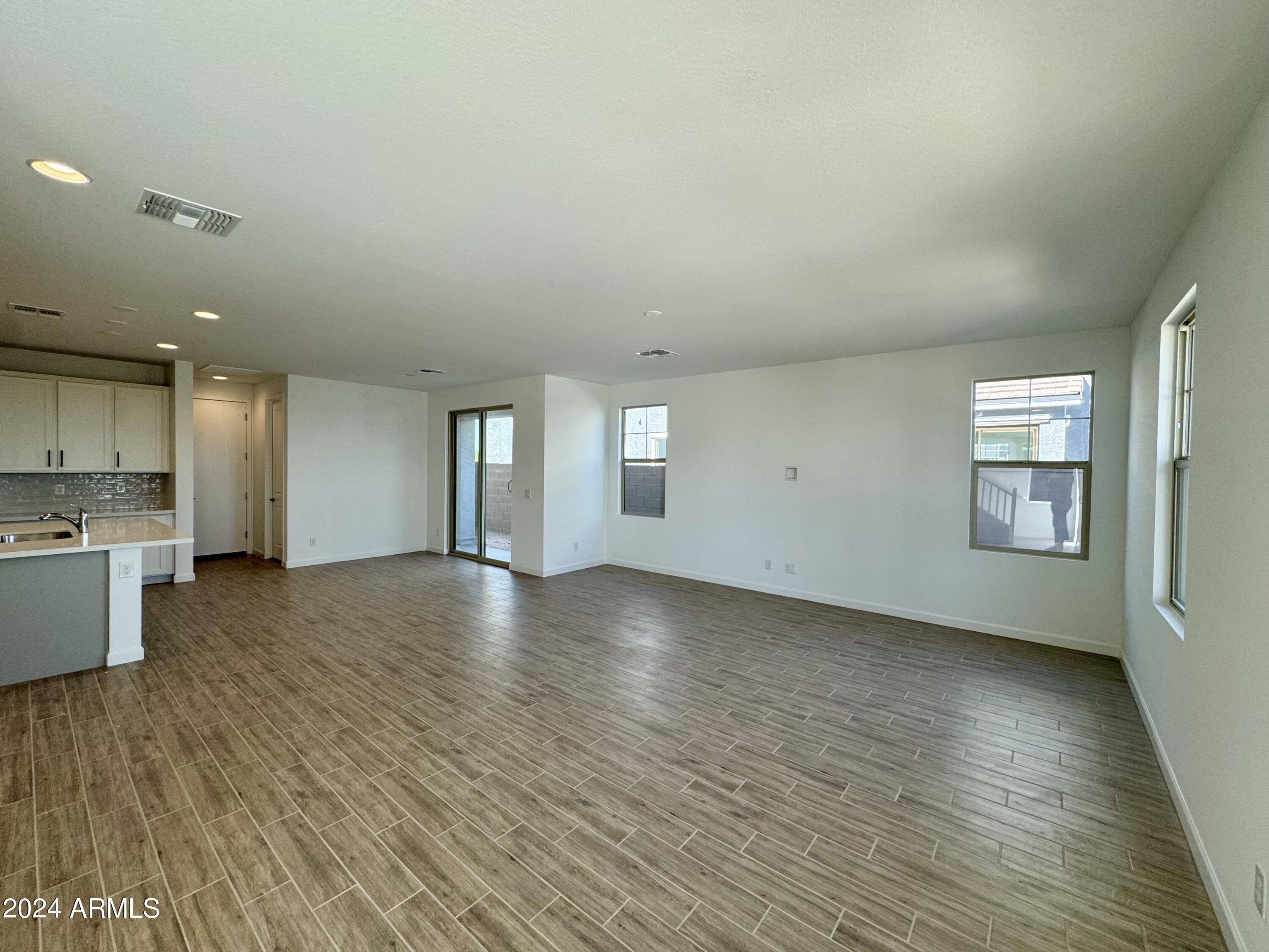 2247 W PASO Trail