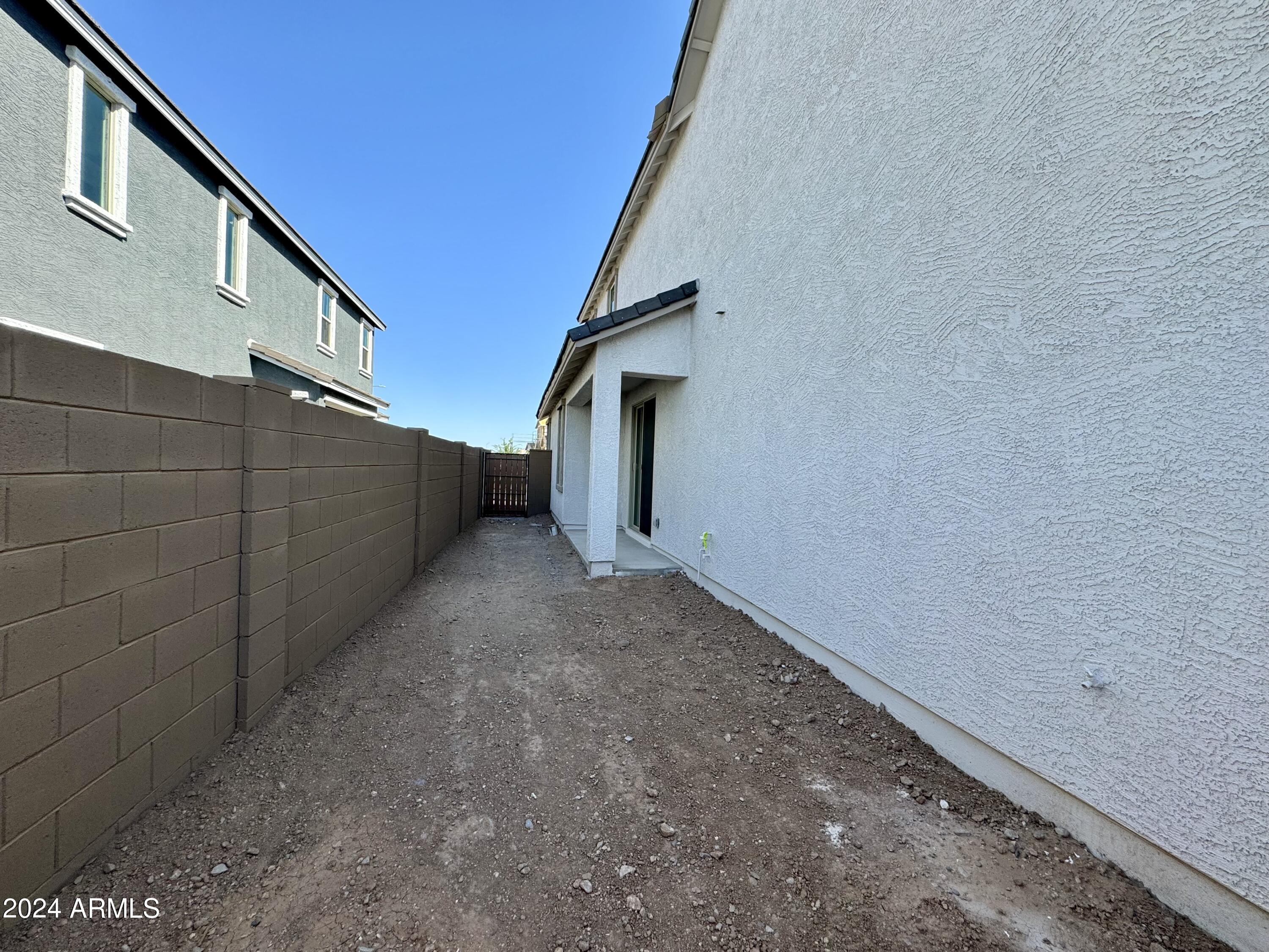 2247 W PASO Trail