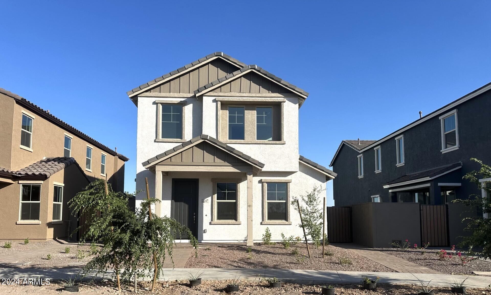 2247 W PASO Trail