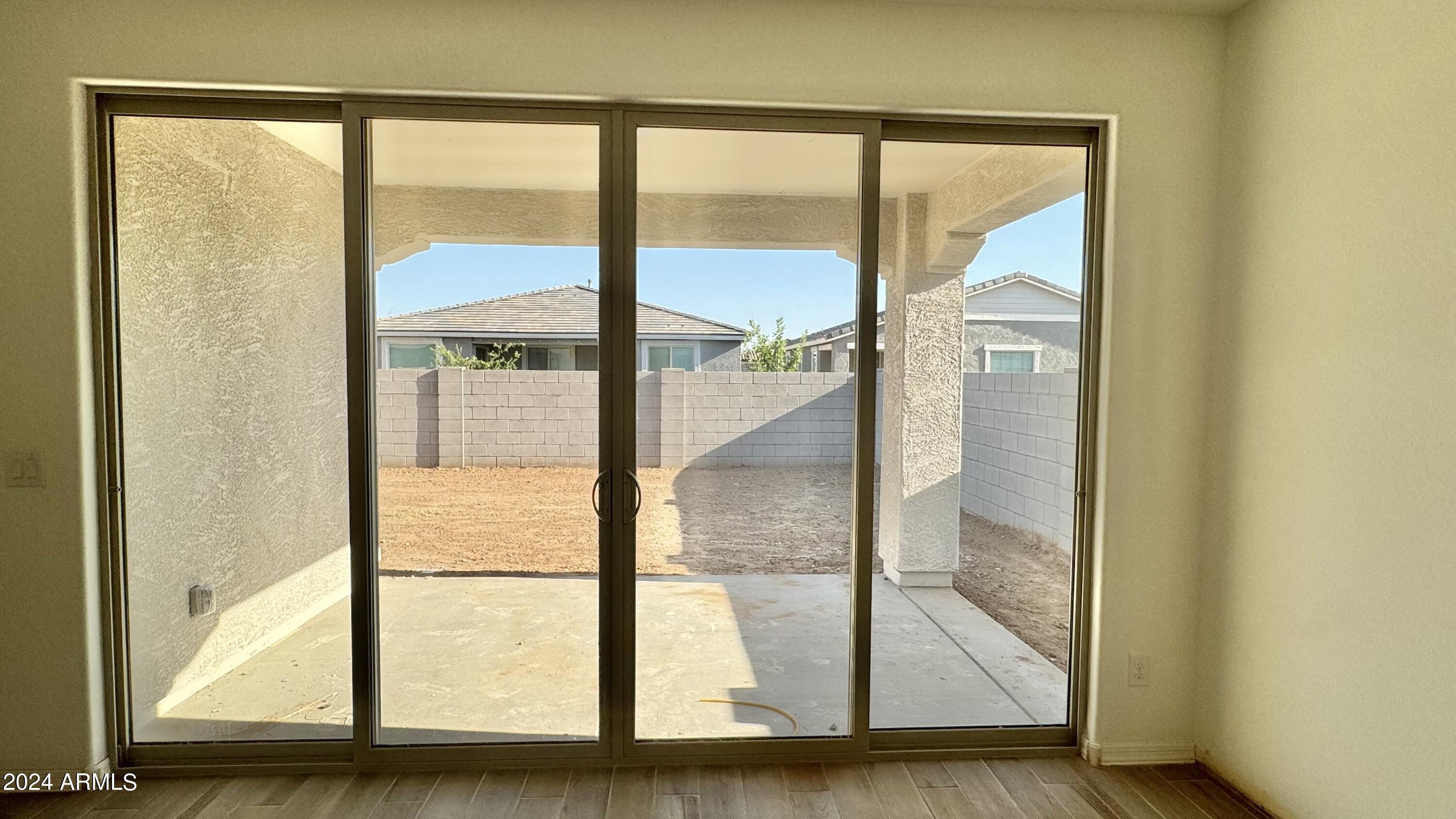 22937 E ROUNDUP Way
