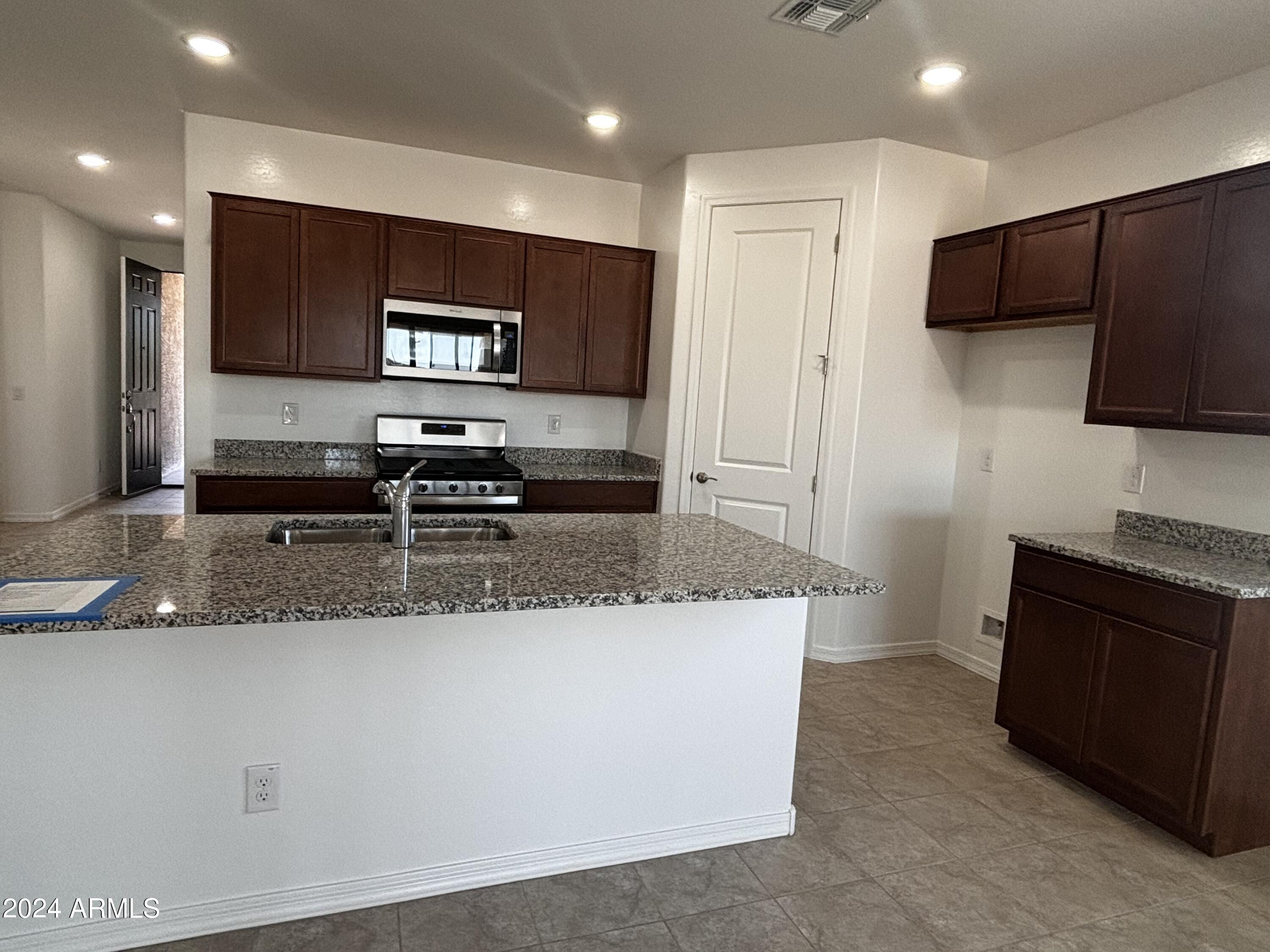 10215 S 55TH Drive