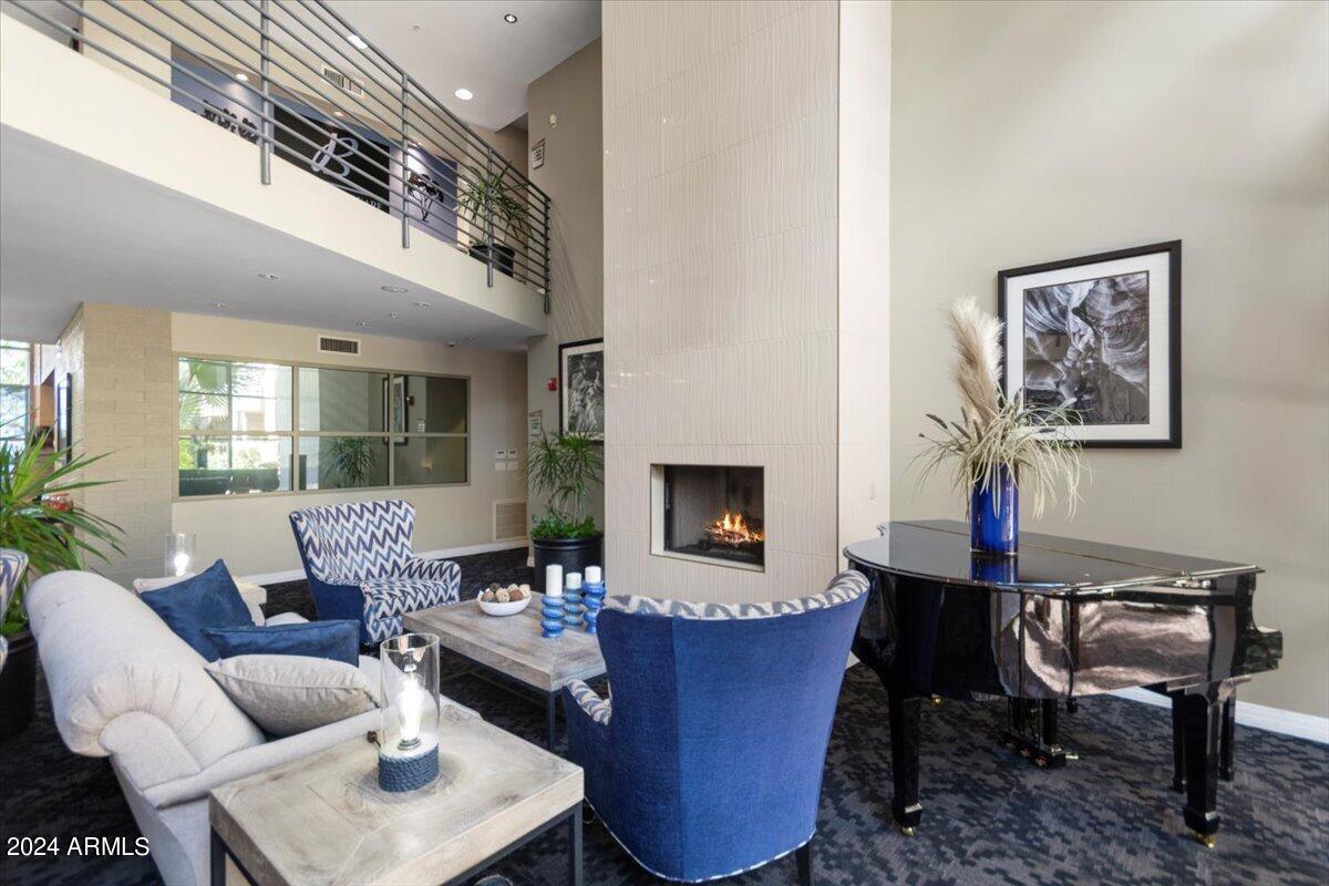 1701 E COLTER Street # 242
