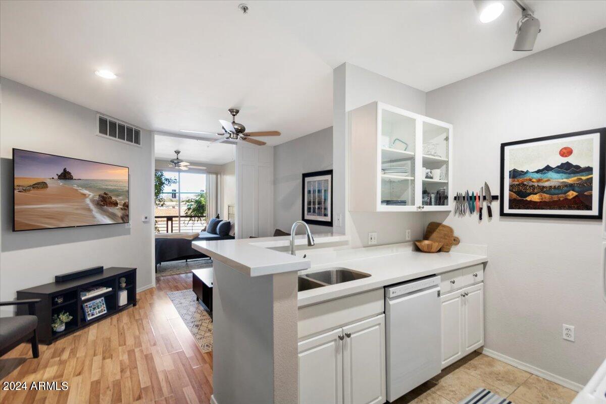 1701 E COLTER Street # 242