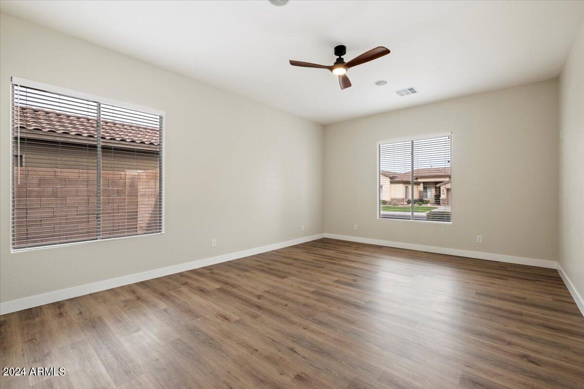 4451 E SPORTS Drive