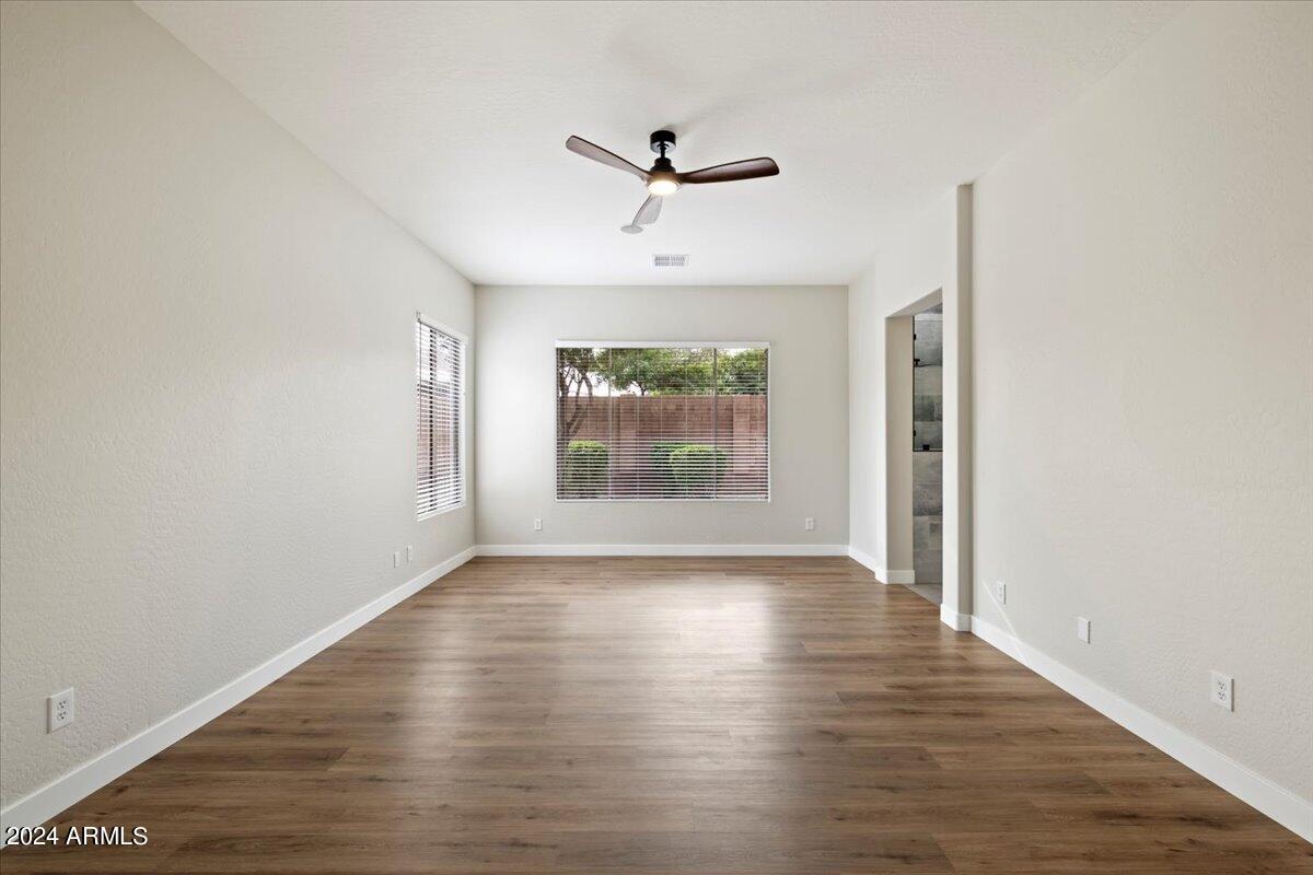 4451 E SPORTS Drive