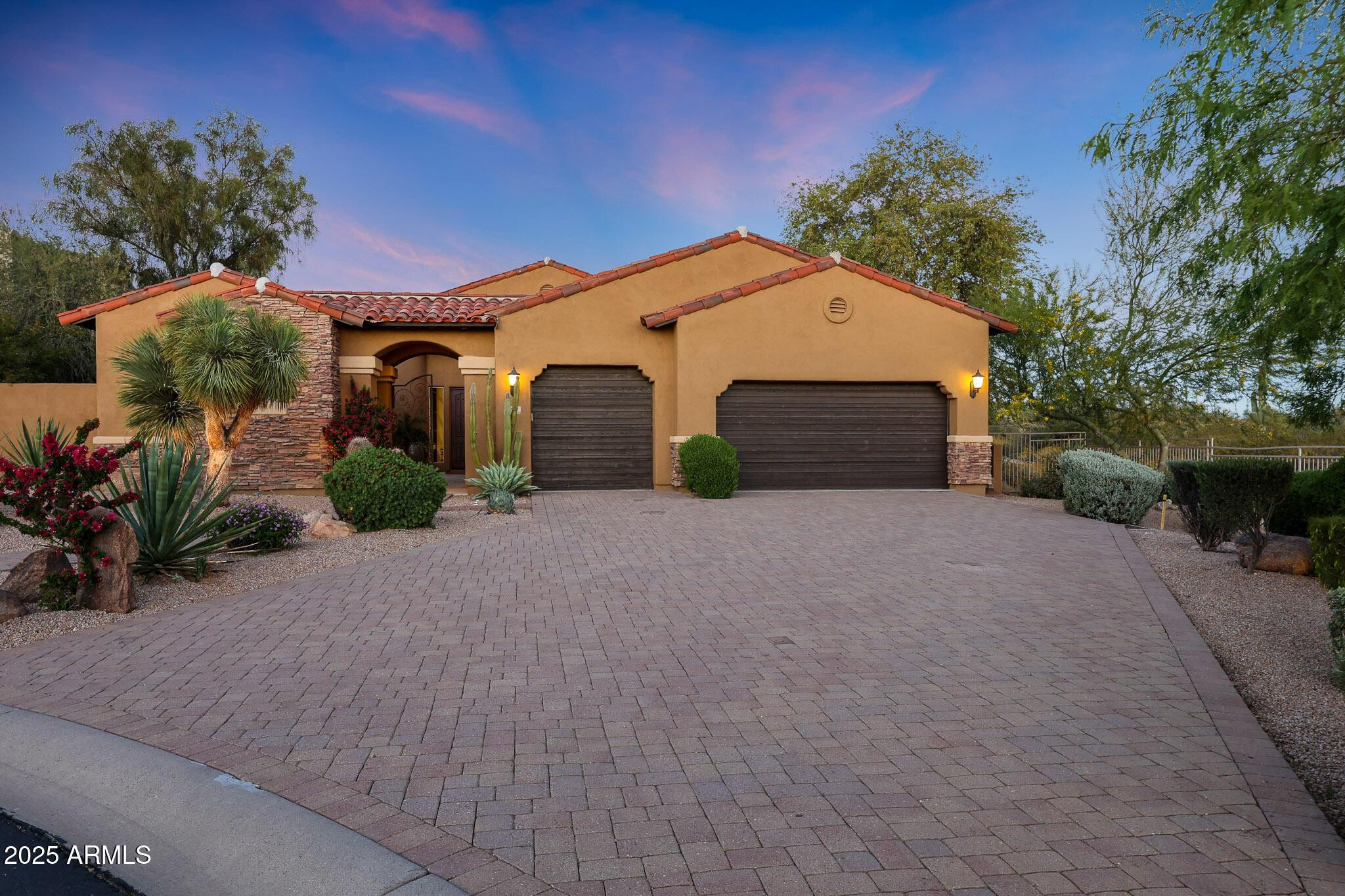 7552 E Camino Puesta Del Sol --