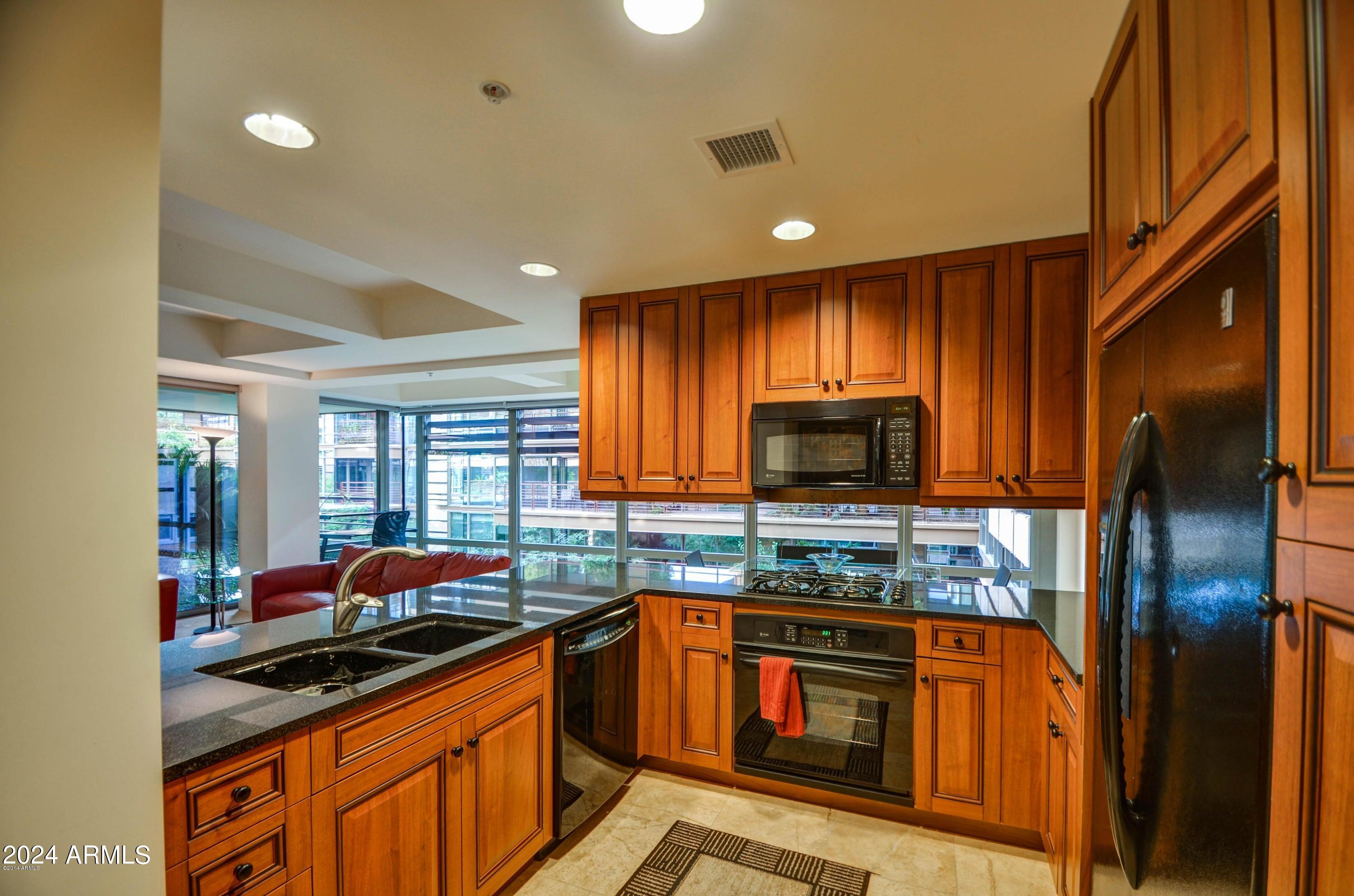 7141 E RANCHO VISTA Drive # 4007