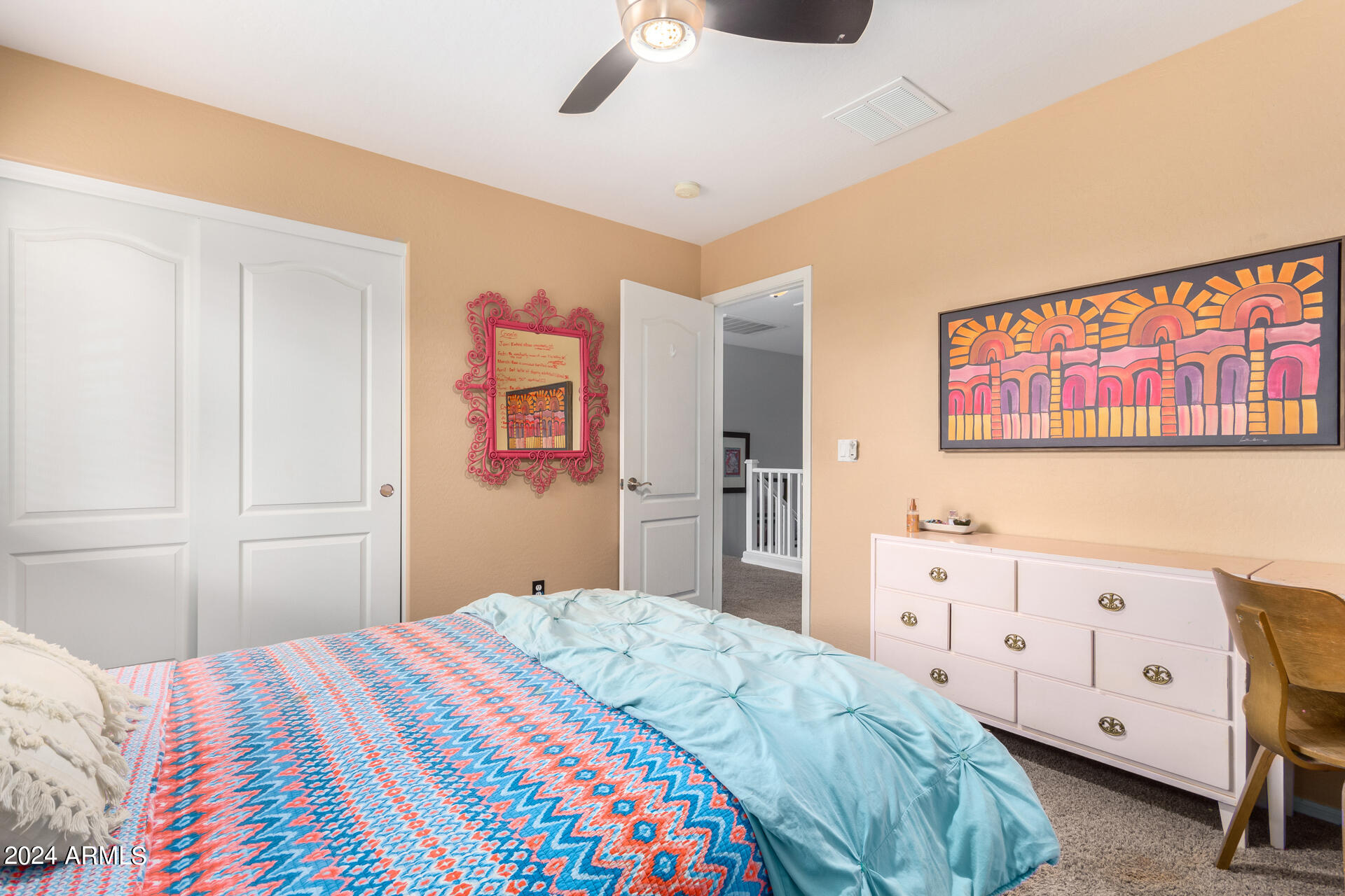 1526 E AZALEA Drive
