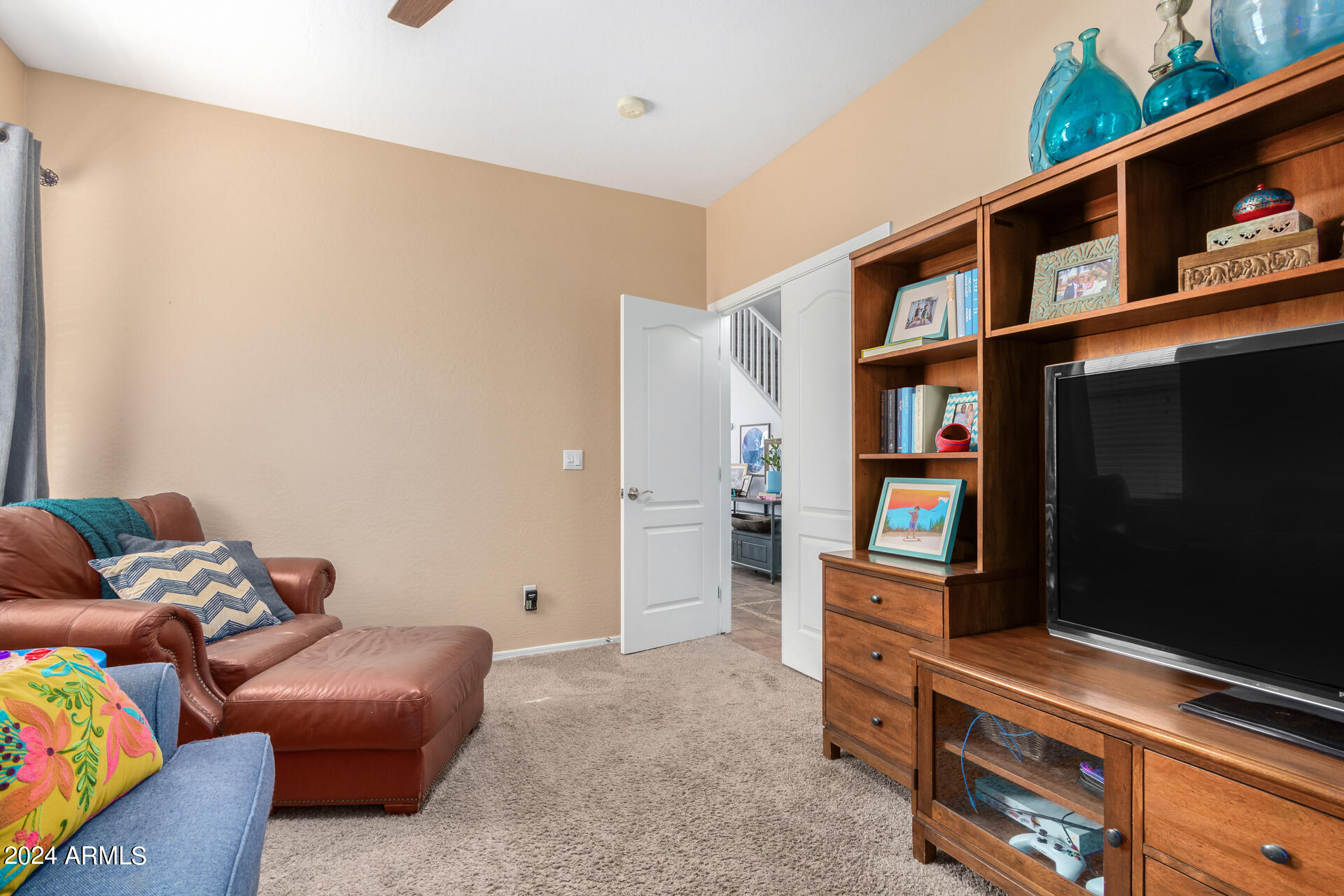 1526 E AZALEA Drive