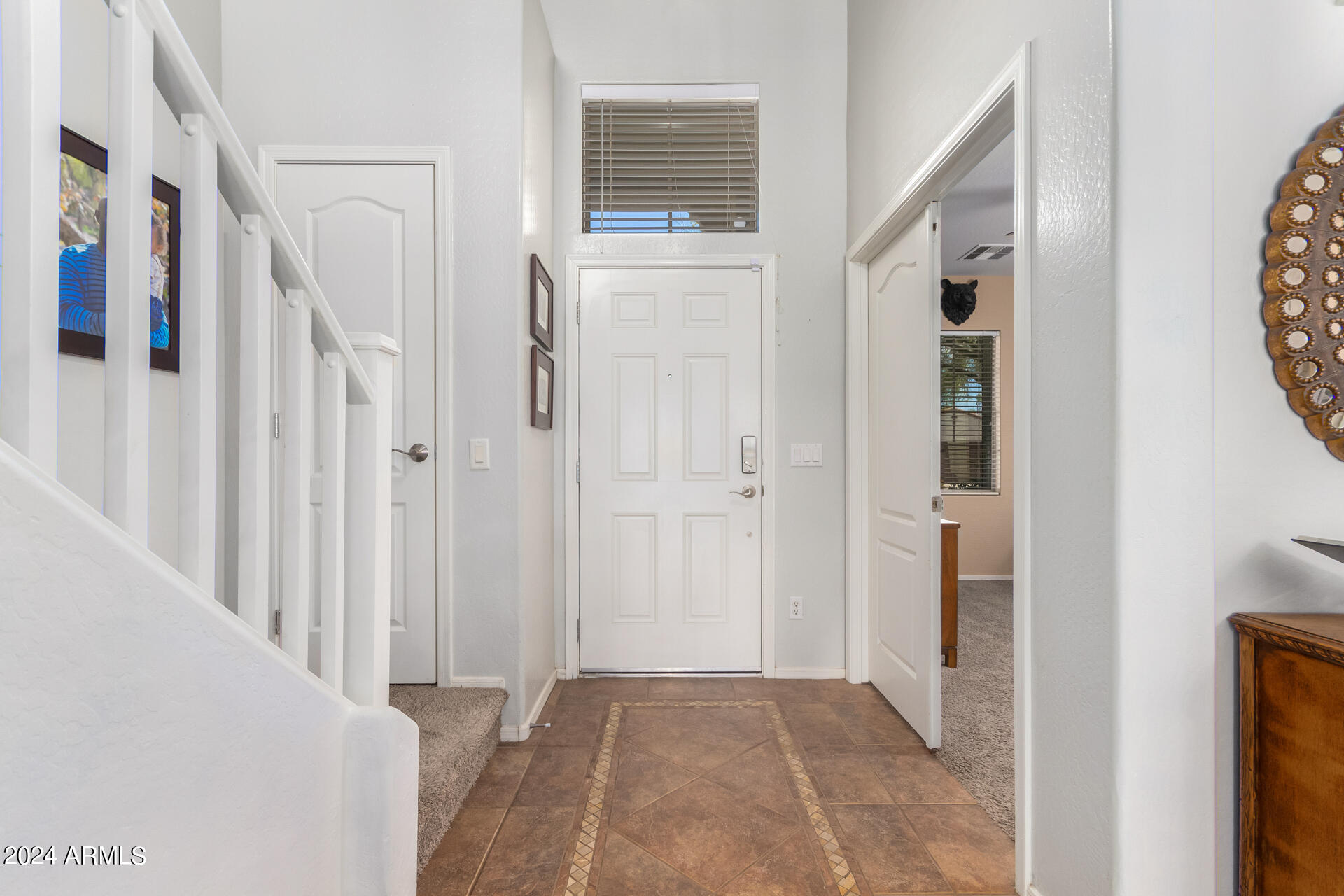 1526 E AZALEA Drive