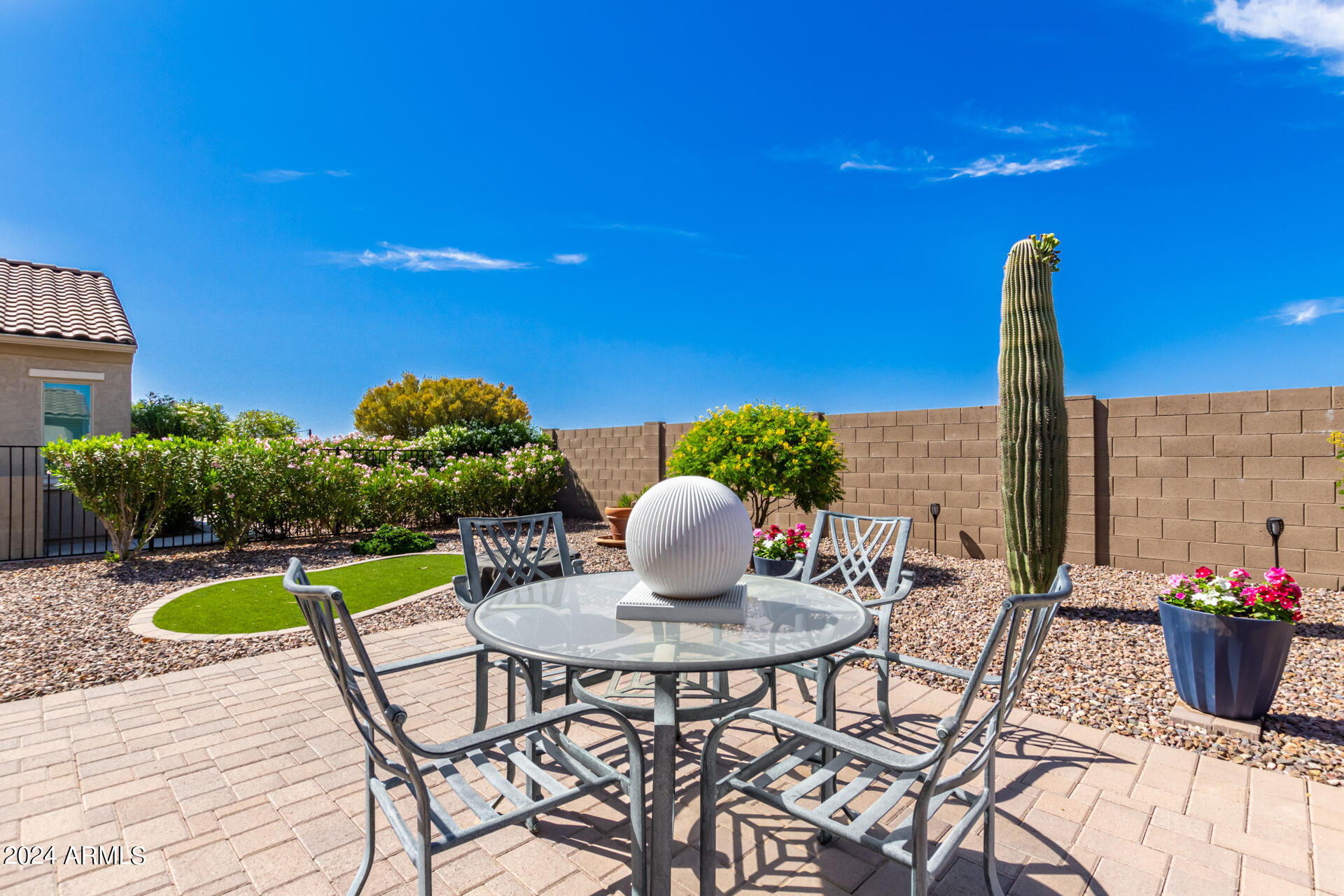 5892 W CACTUS WREN Way