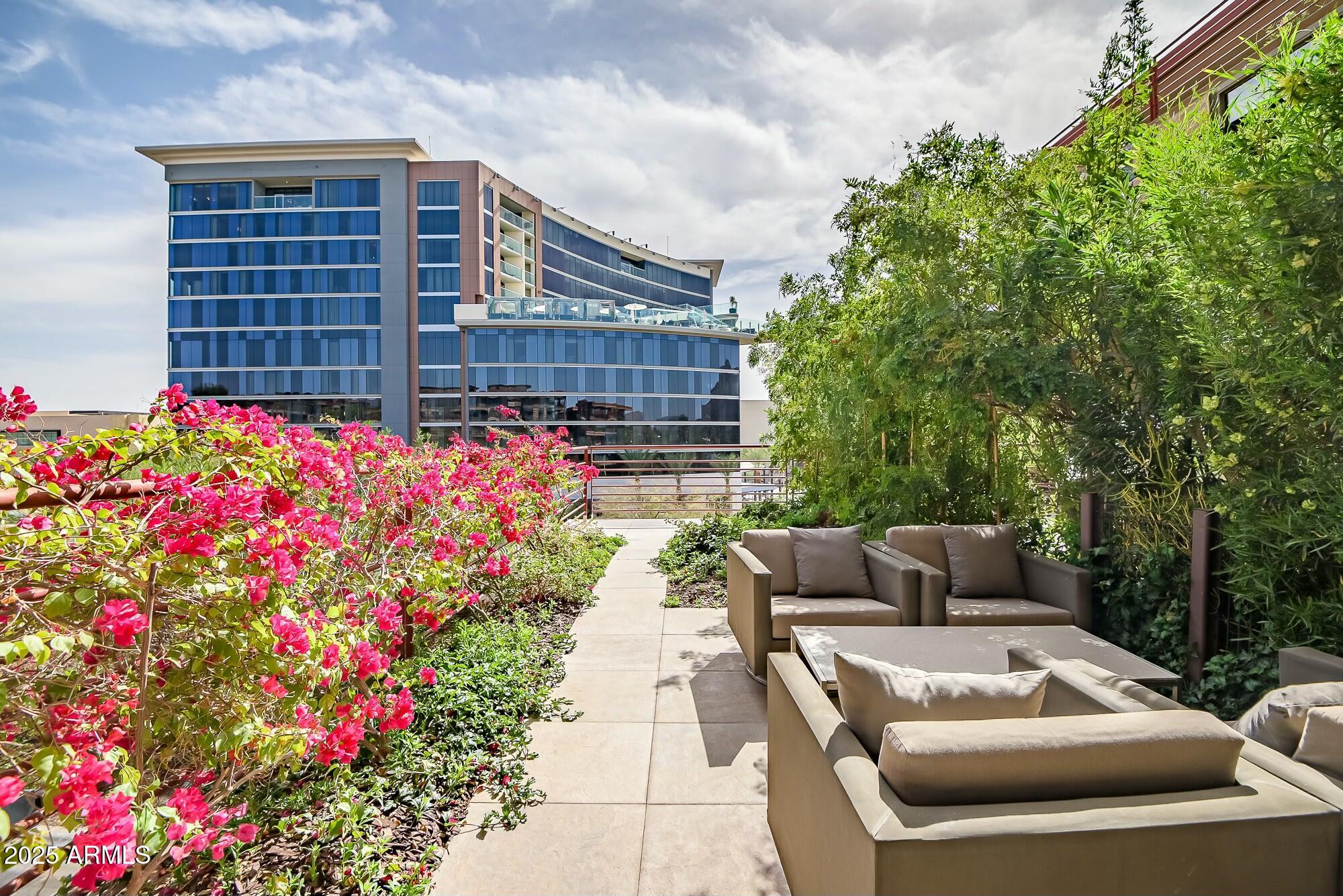 7127 E Rancho Vista Drive # 4001