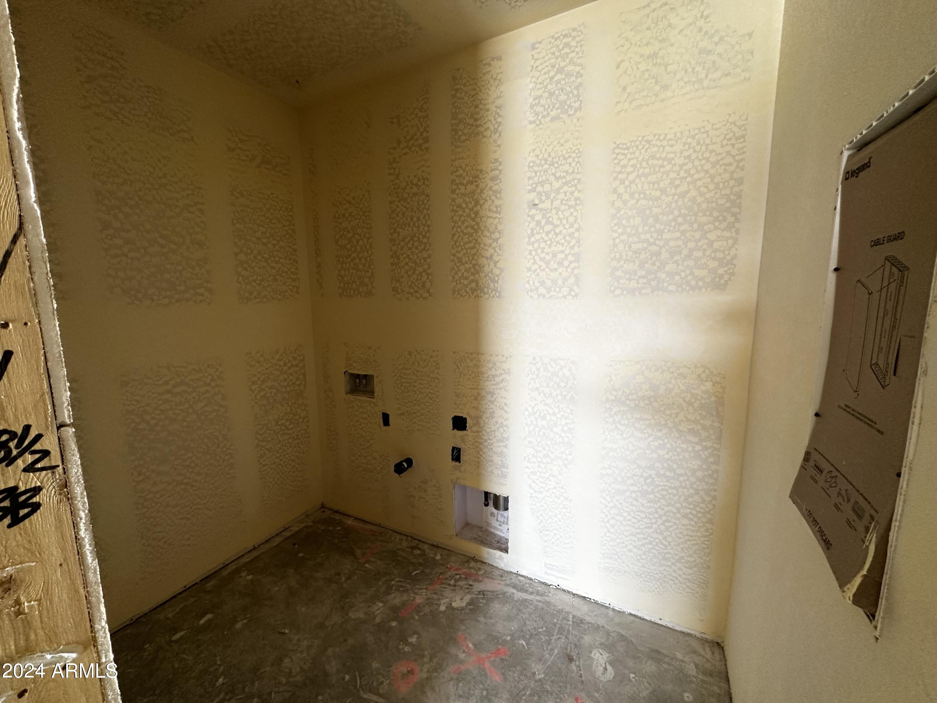6103 S OXLEY --