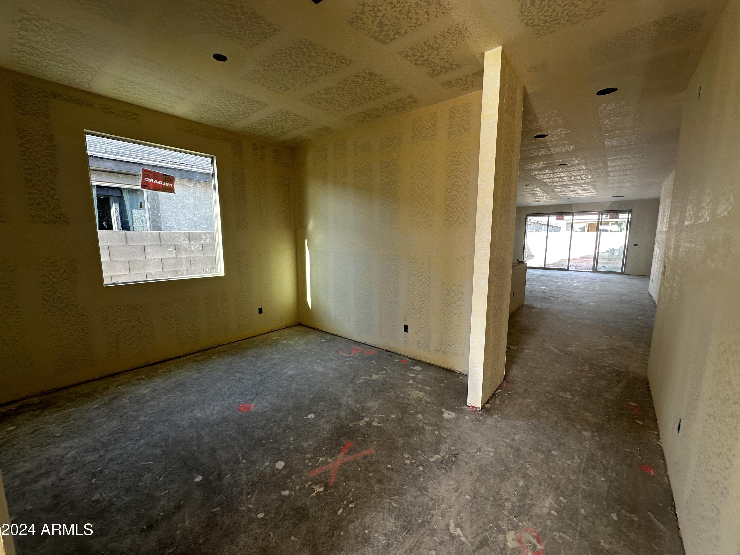 6103 S OXLEY --