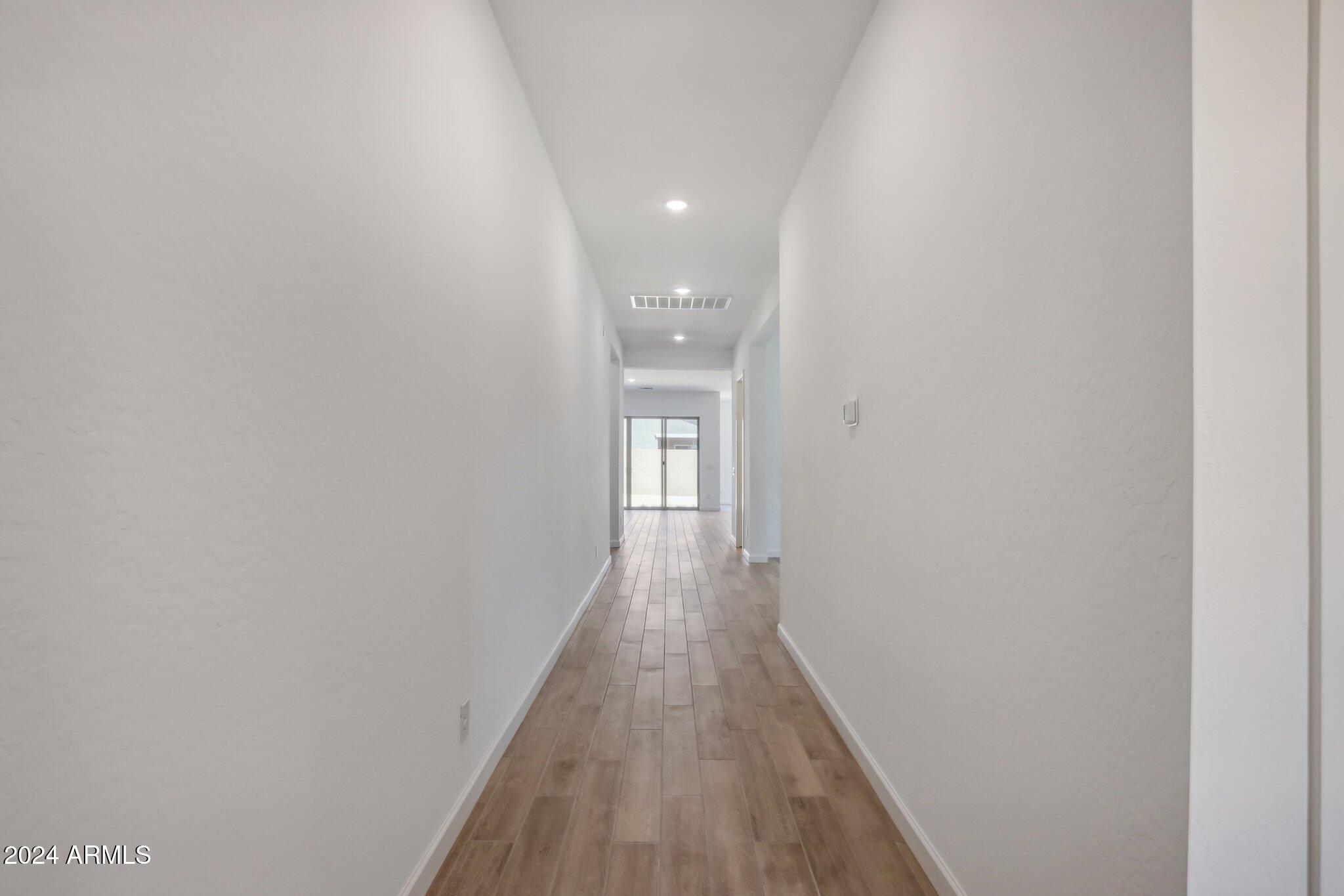 22682 E ROUNDUP Way