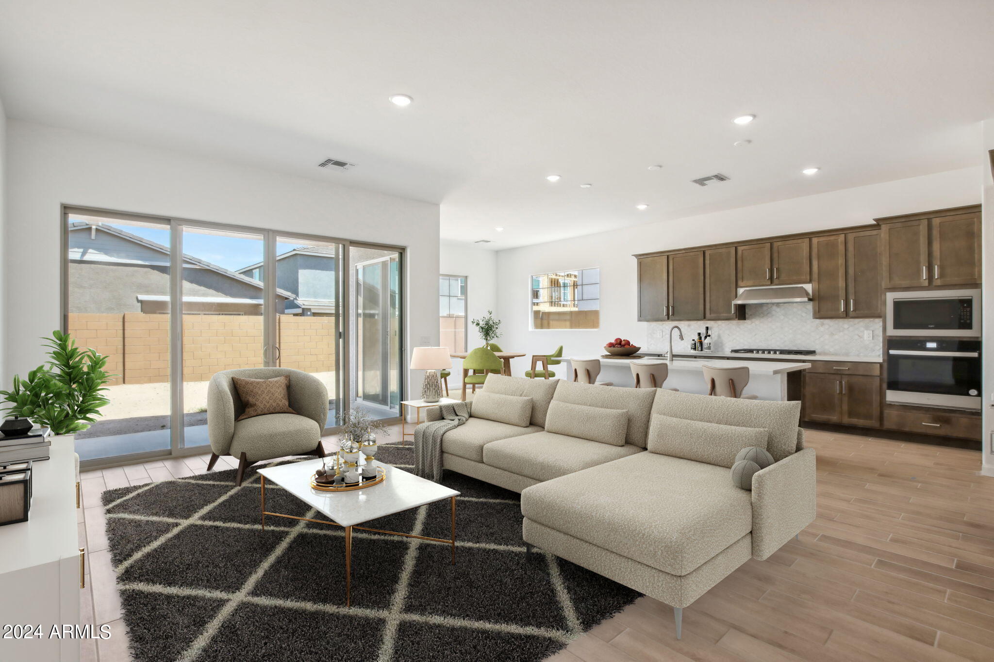 22682 E ROUNDUP Way