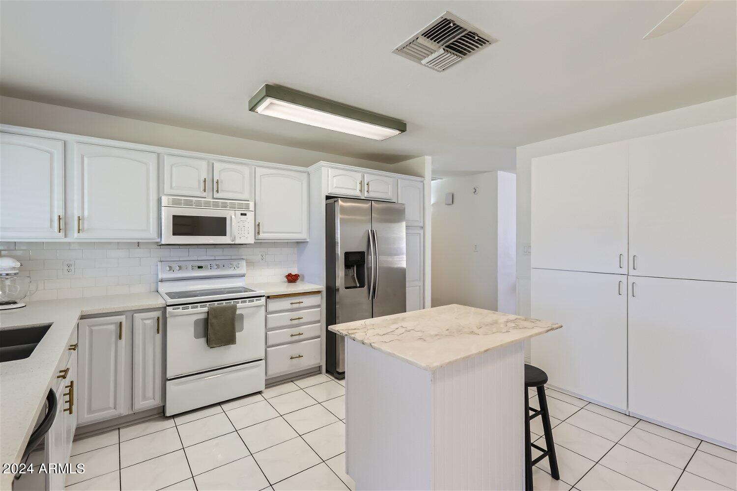1414 N Ashland --