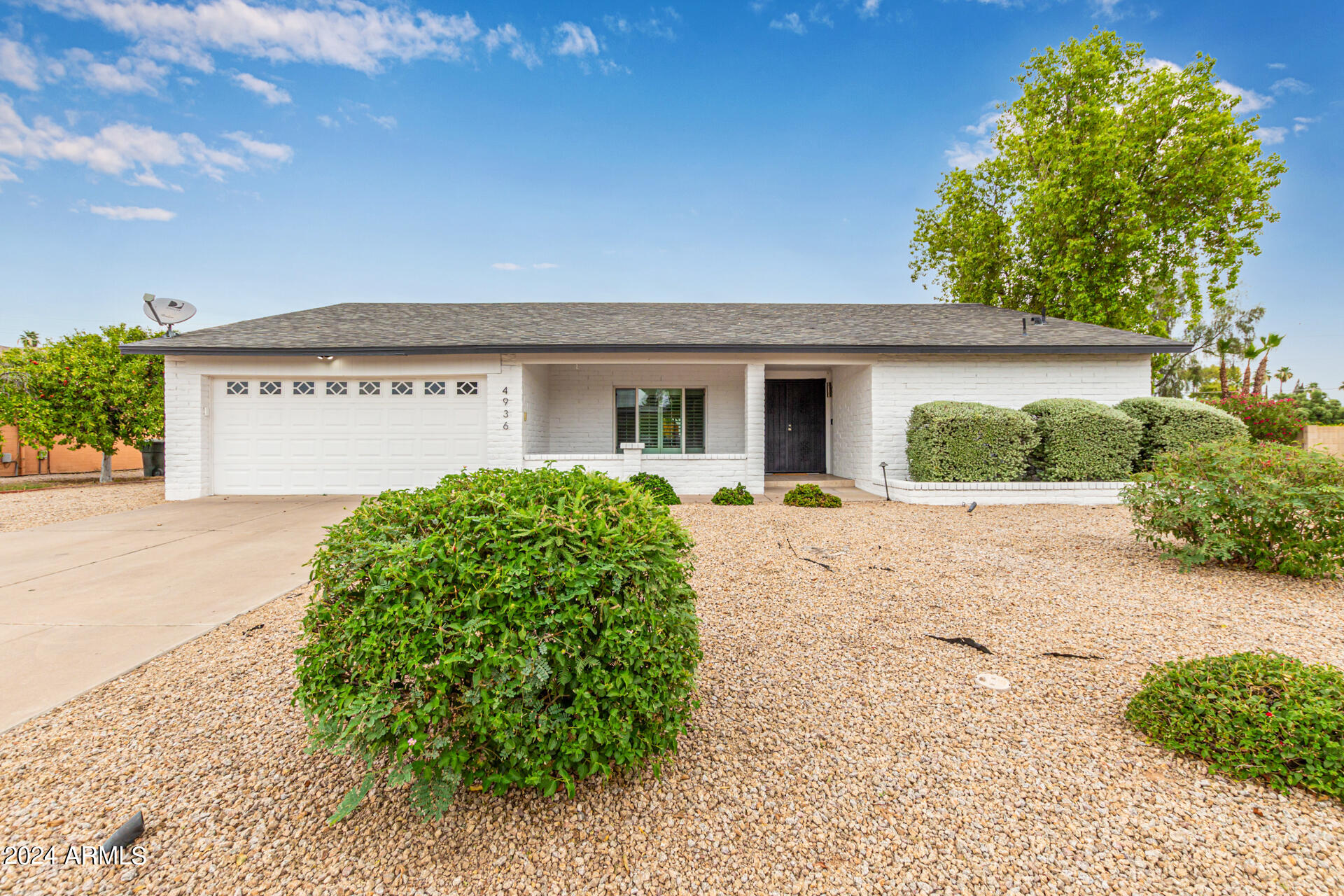 4936 E SHARON Drive