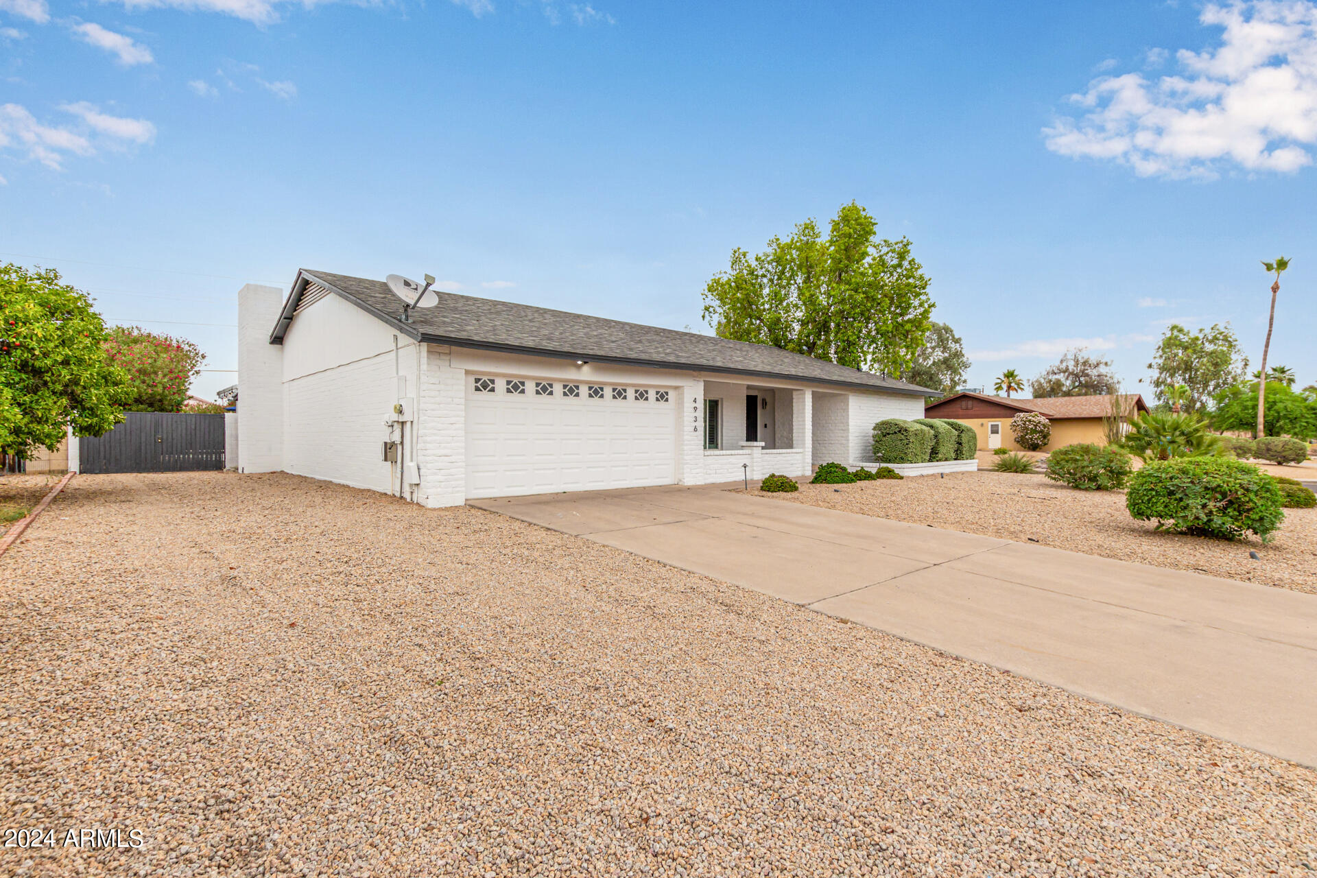 4936 E SHARON Drive