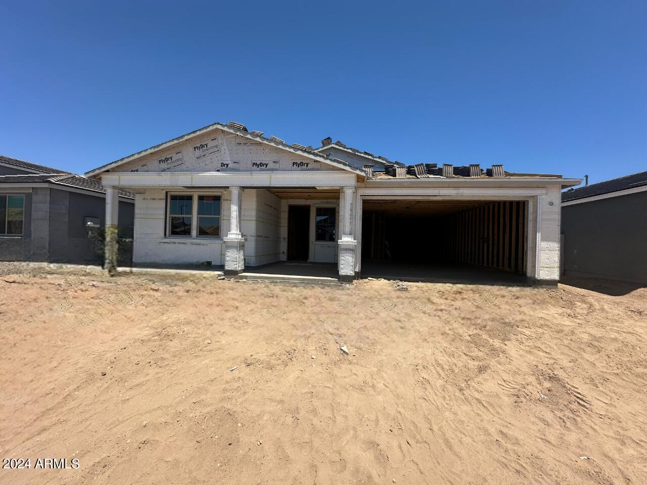 2592 E HOLLYWOOD IKE Avenue