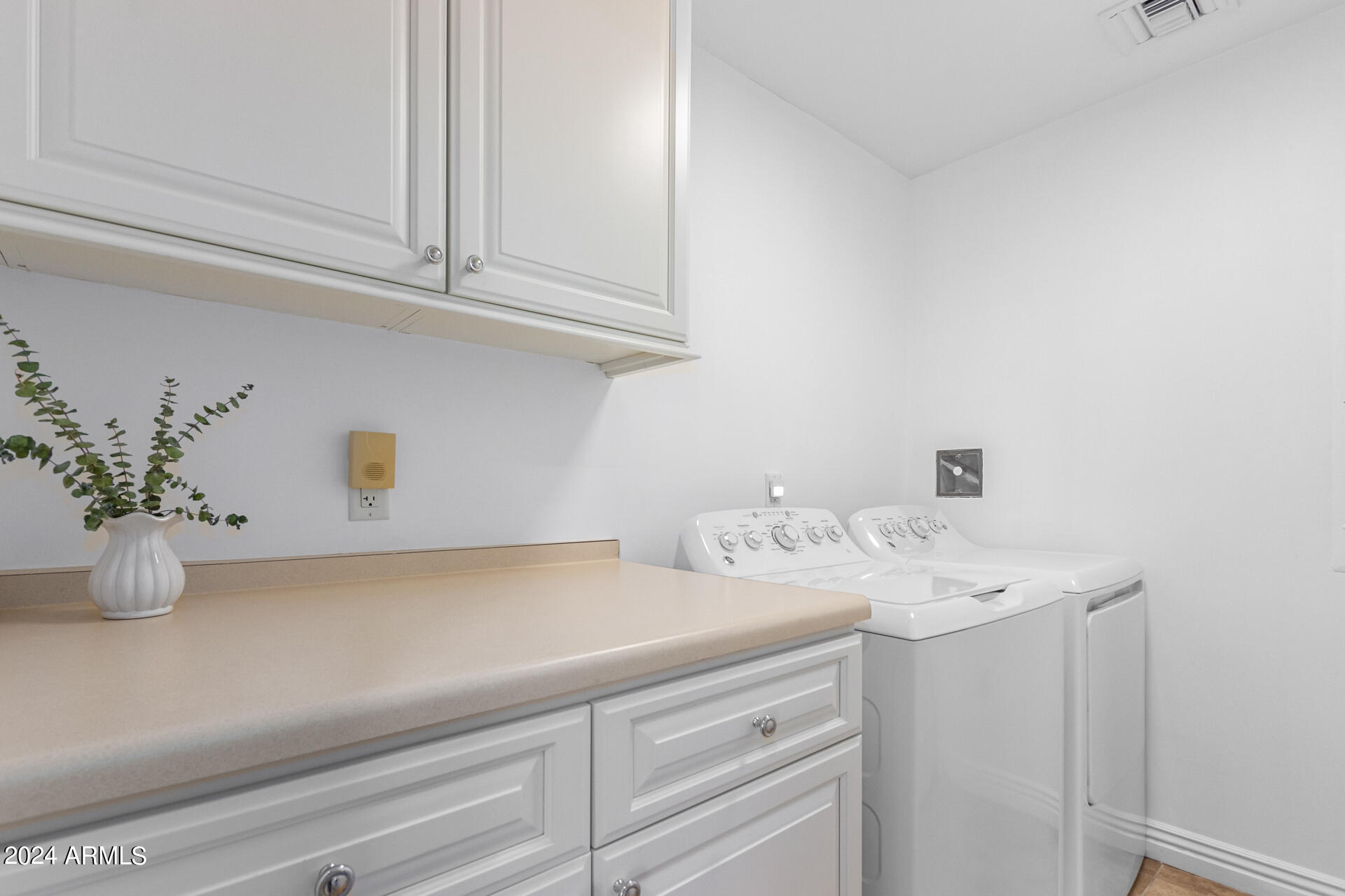 7181 E Camelback Road # 205