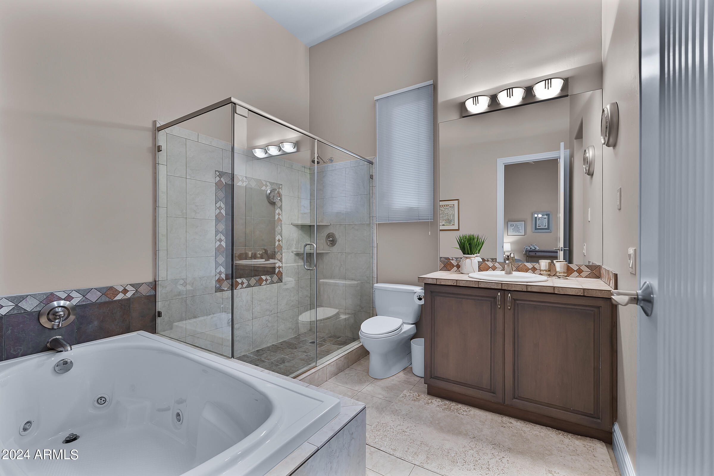 103 W MACAW Drive