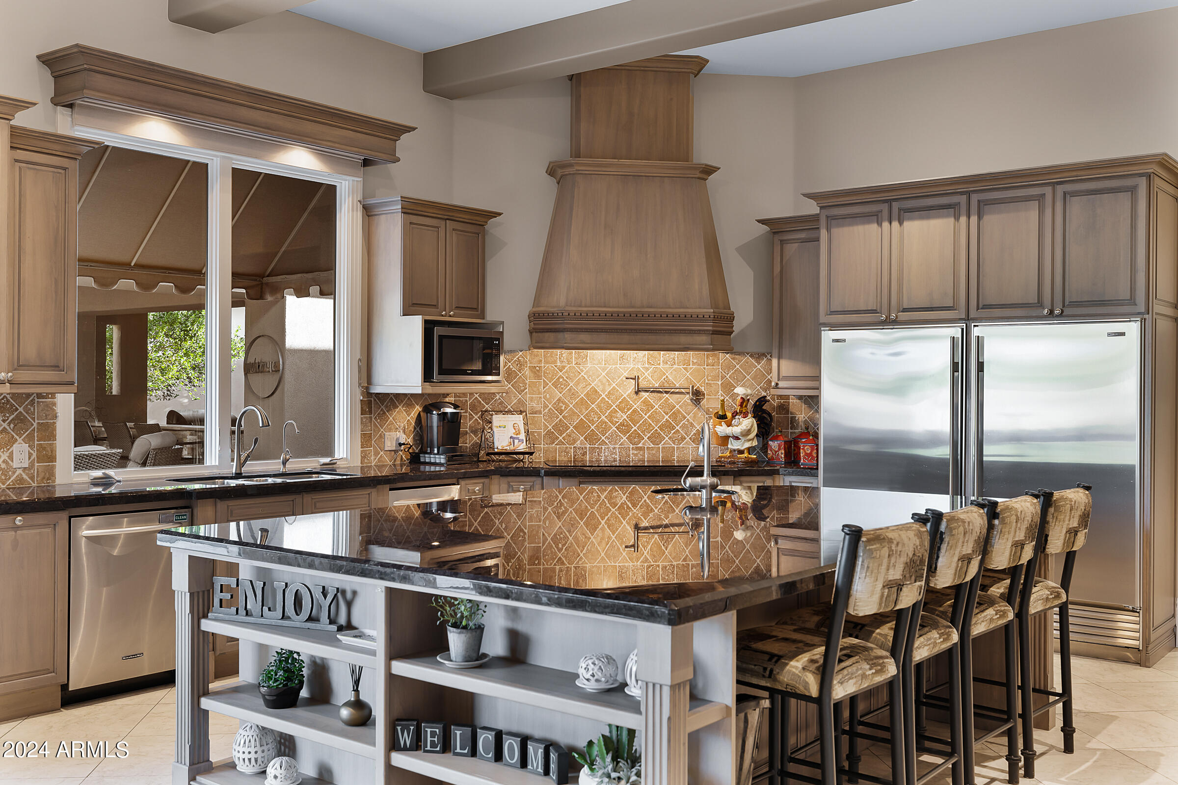 103 W MACAW Drive