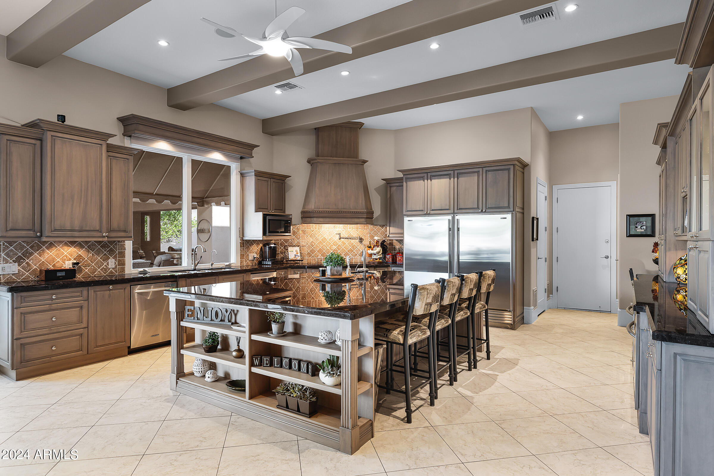 103 W MACAW Drive