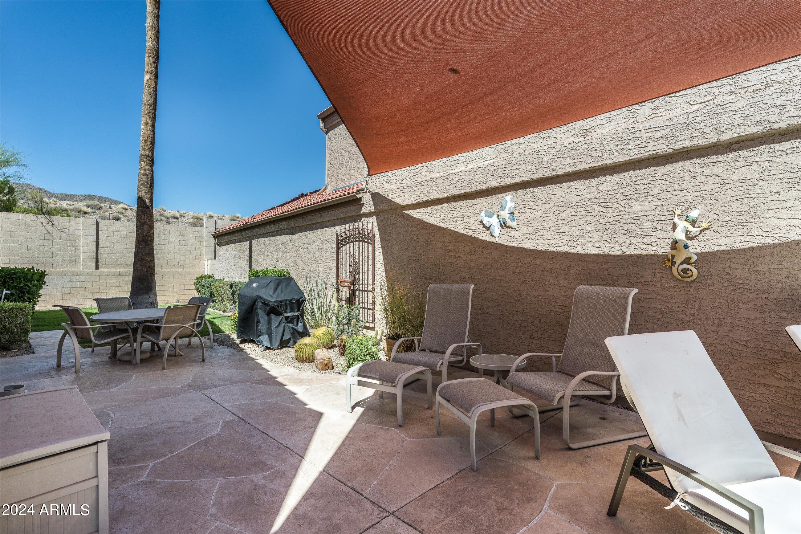 11236 E LAUREL Lane