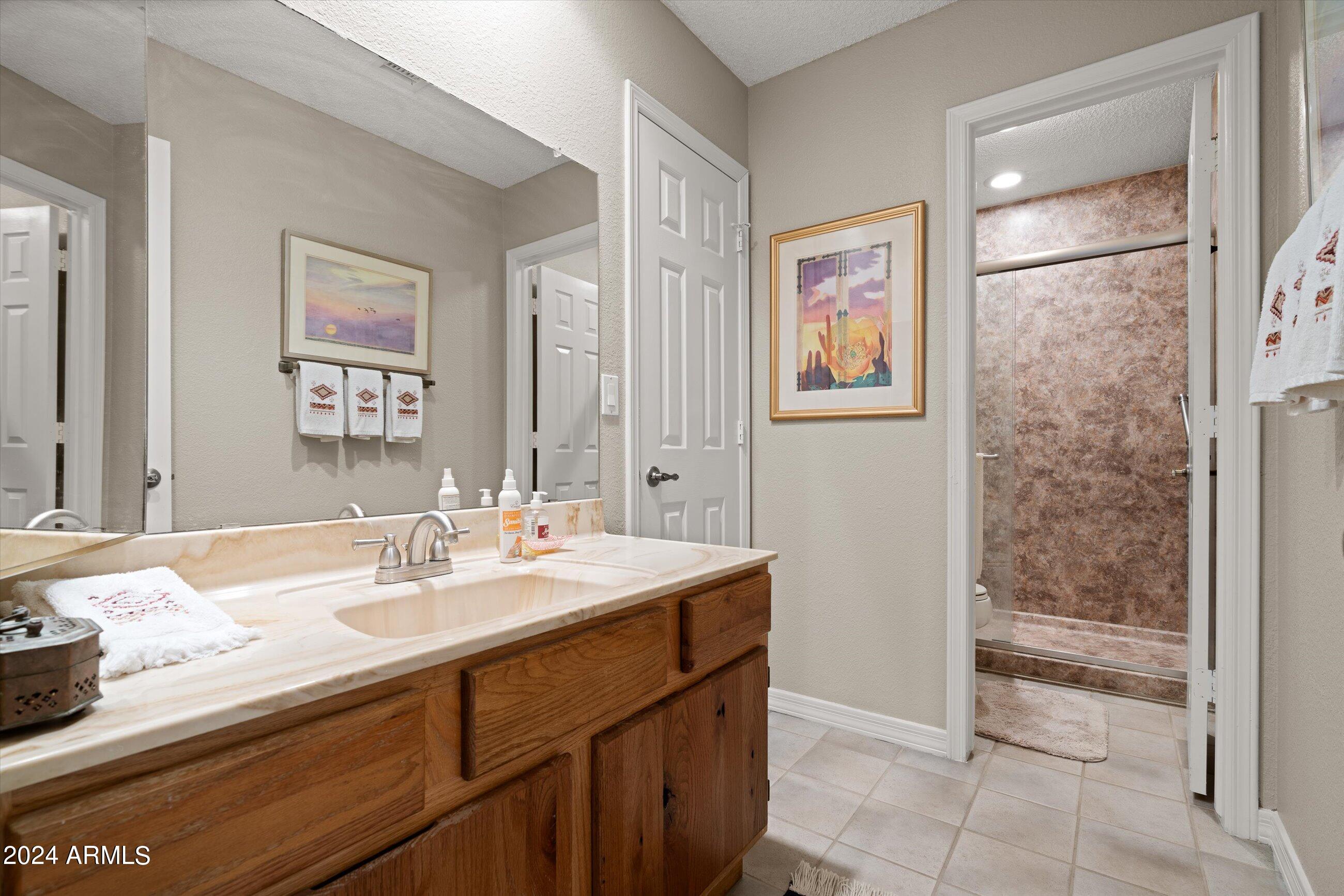 11236 E LAUREL Lane