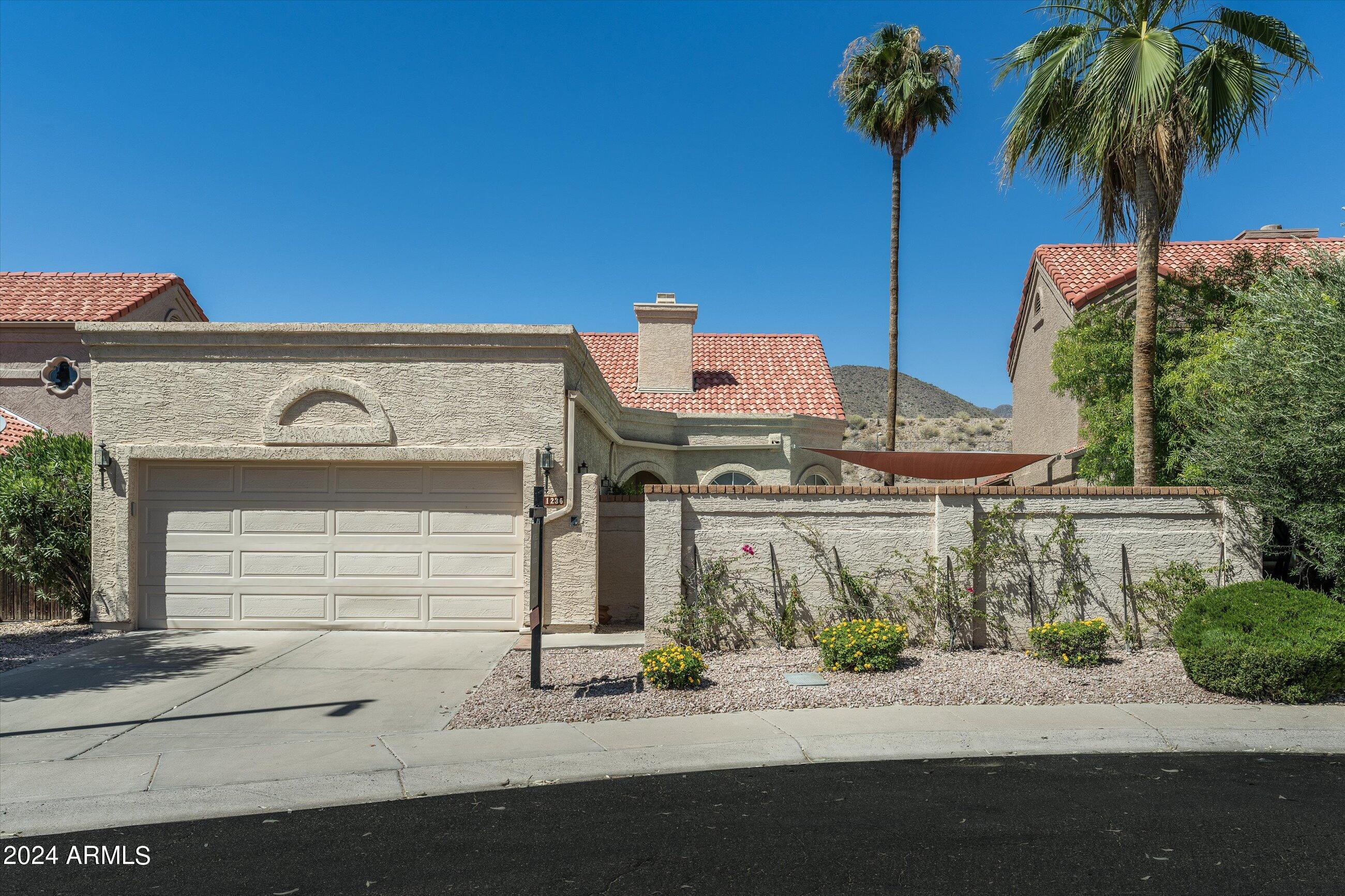 11236 E LAUREL Lane