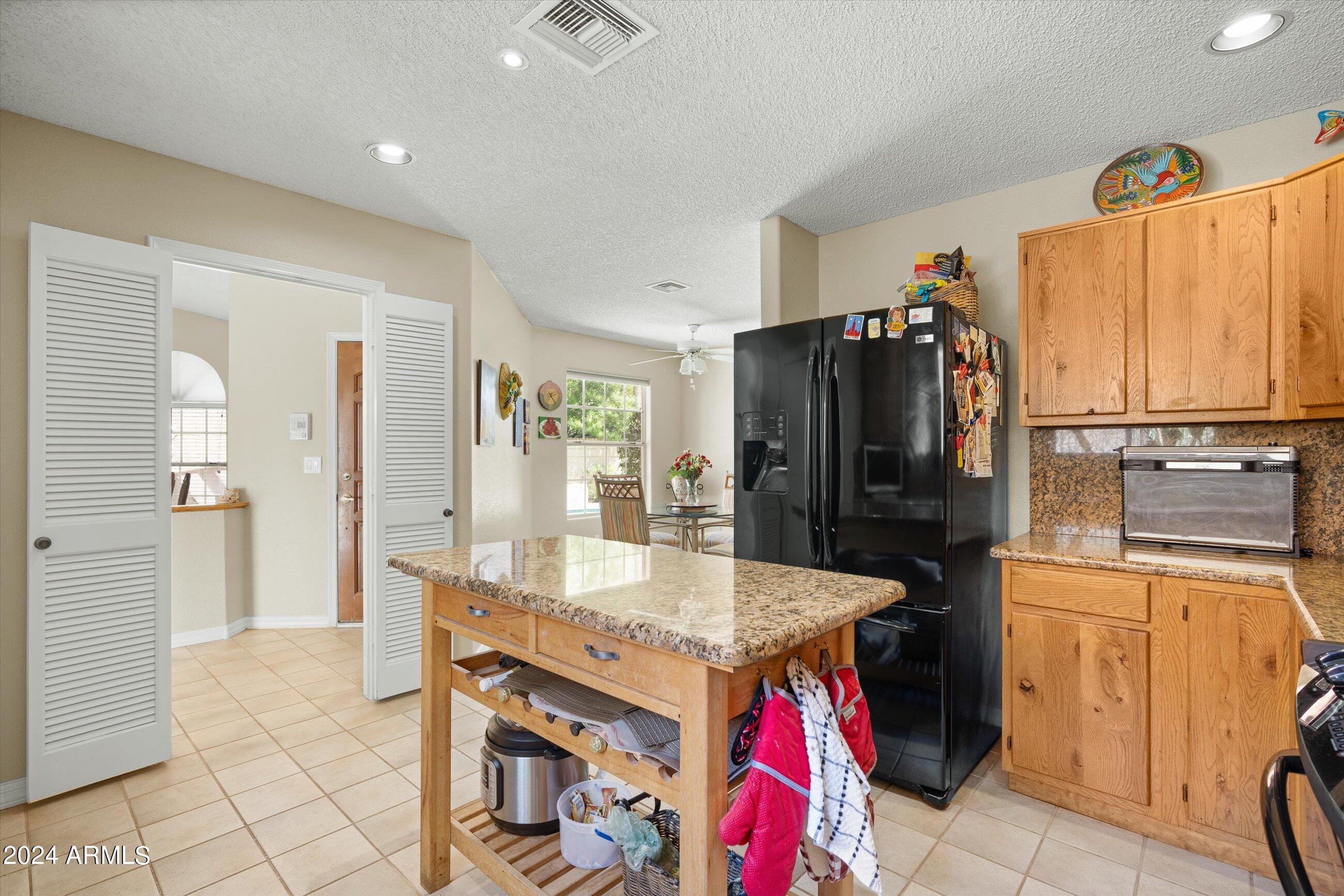 11236 E LAUREL Lane