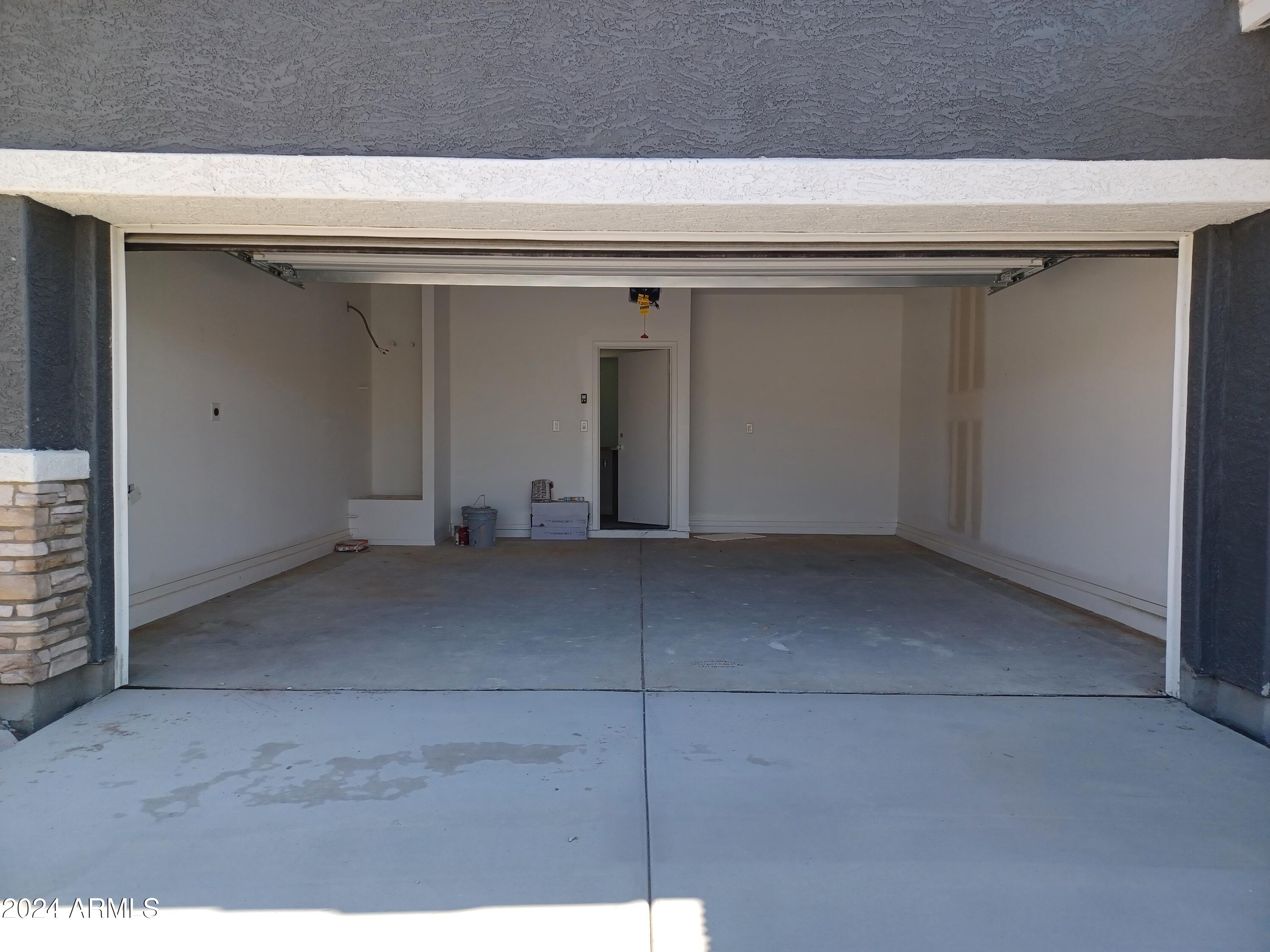 24089 W PECAN Road