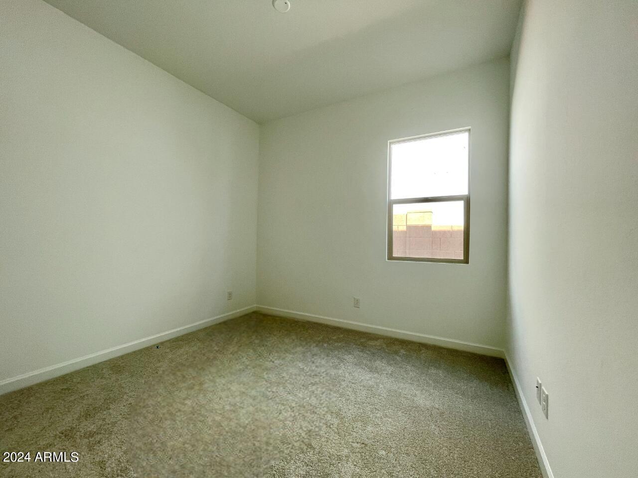 22698 E ROUNDUP Way