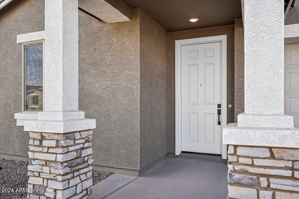 4183 E BROOK LYNN Place