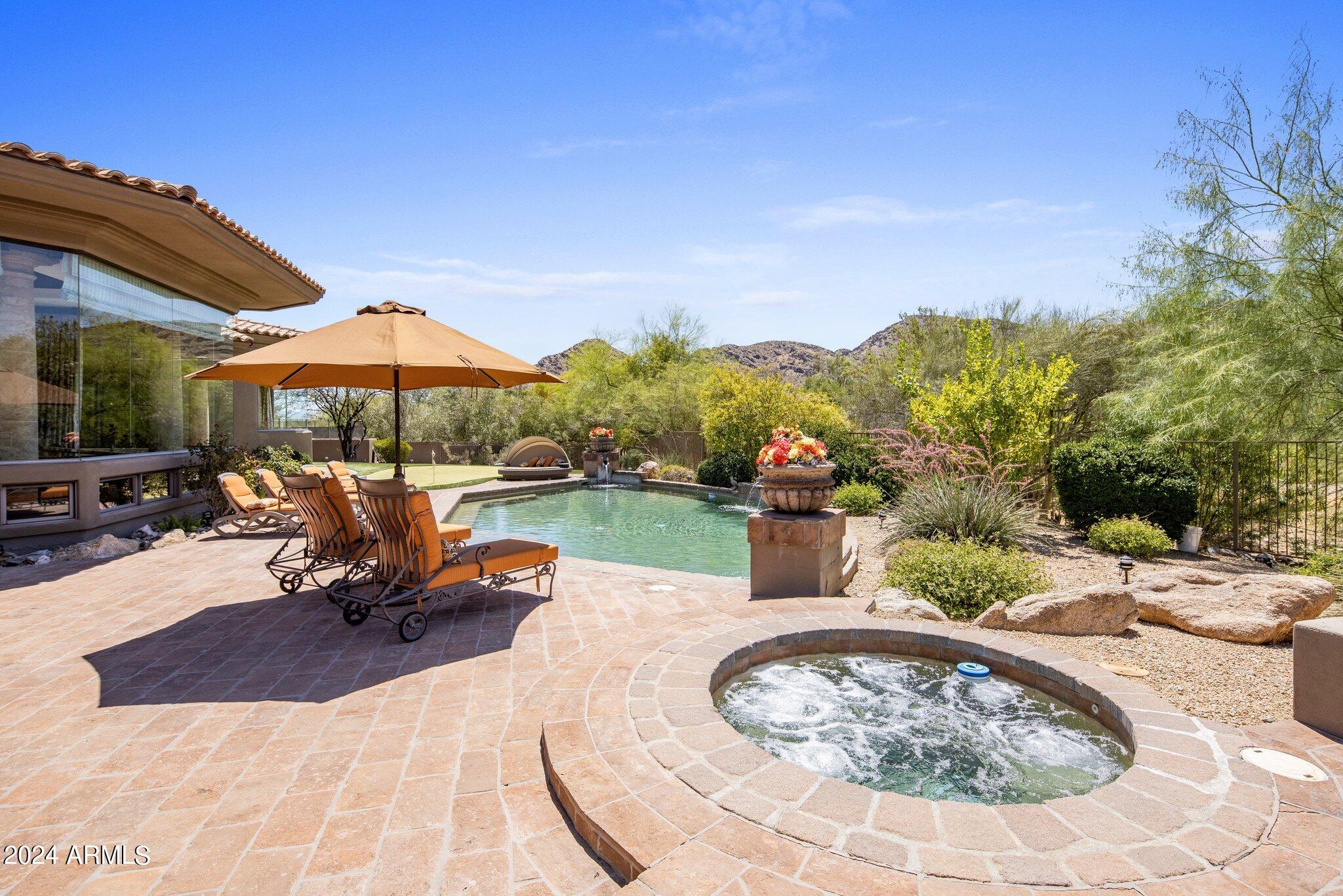 4987 E MOCKINGBIRD Lane
