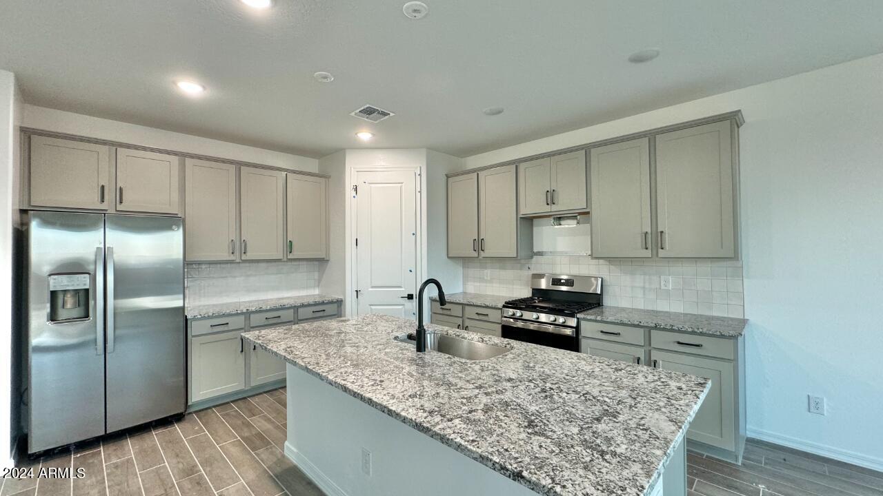 22892 E LORDS Way