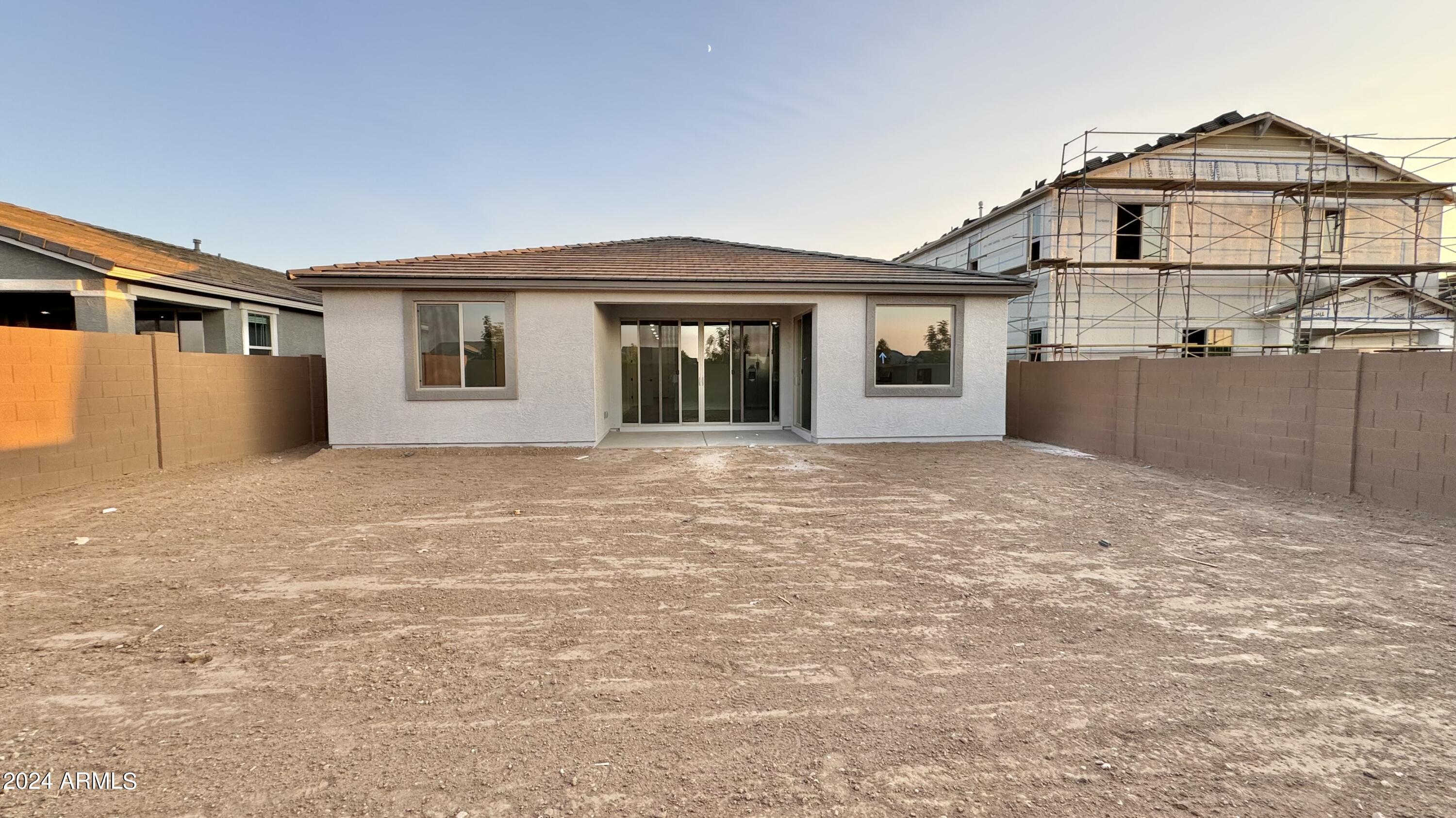 22892 E LORDS Way