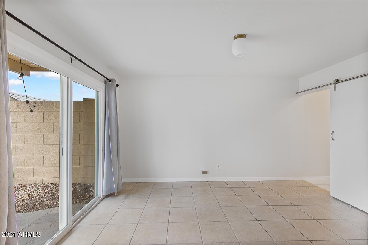 5 W Casa Hermosa Drive