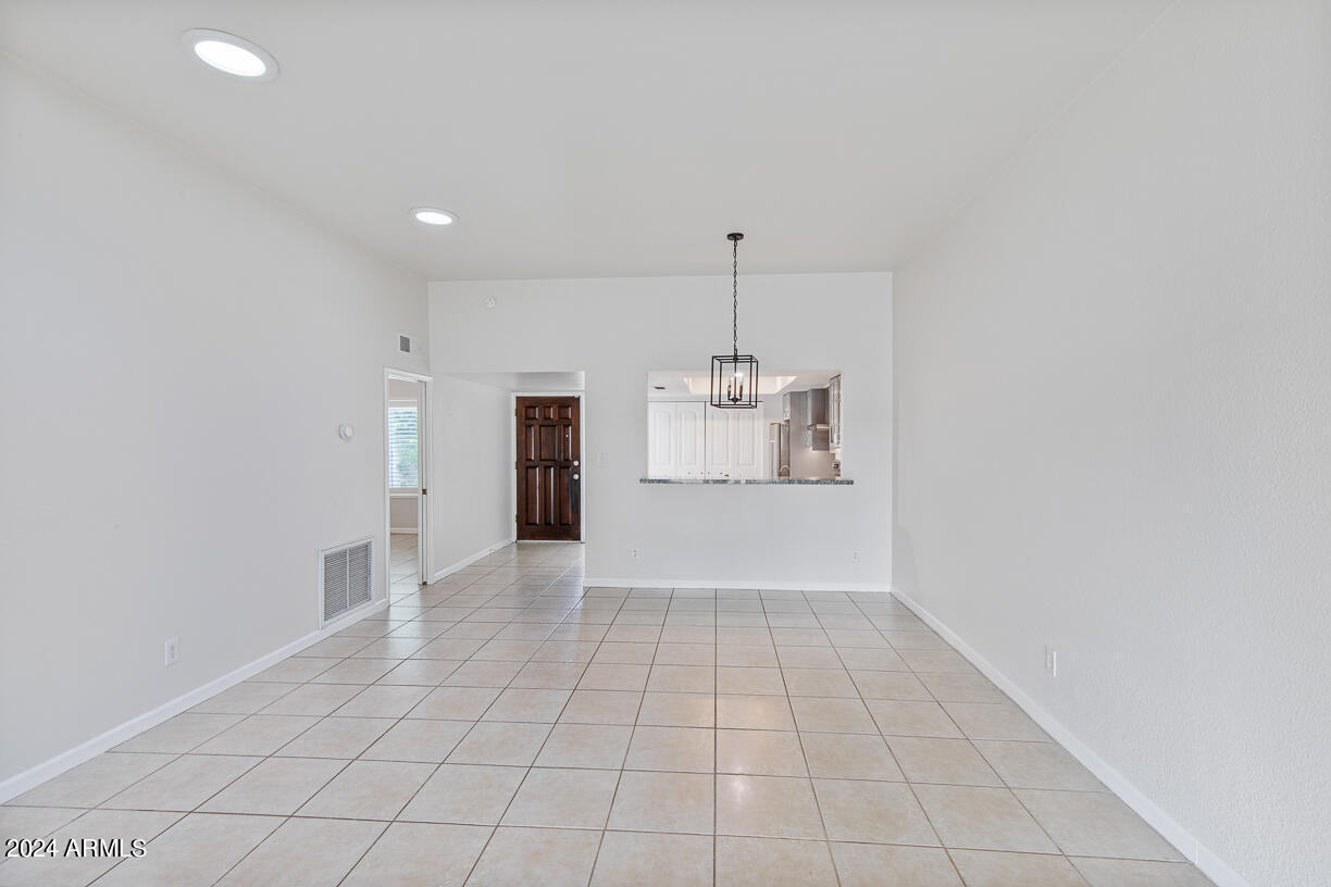 5 W Casa Hermosa Drive