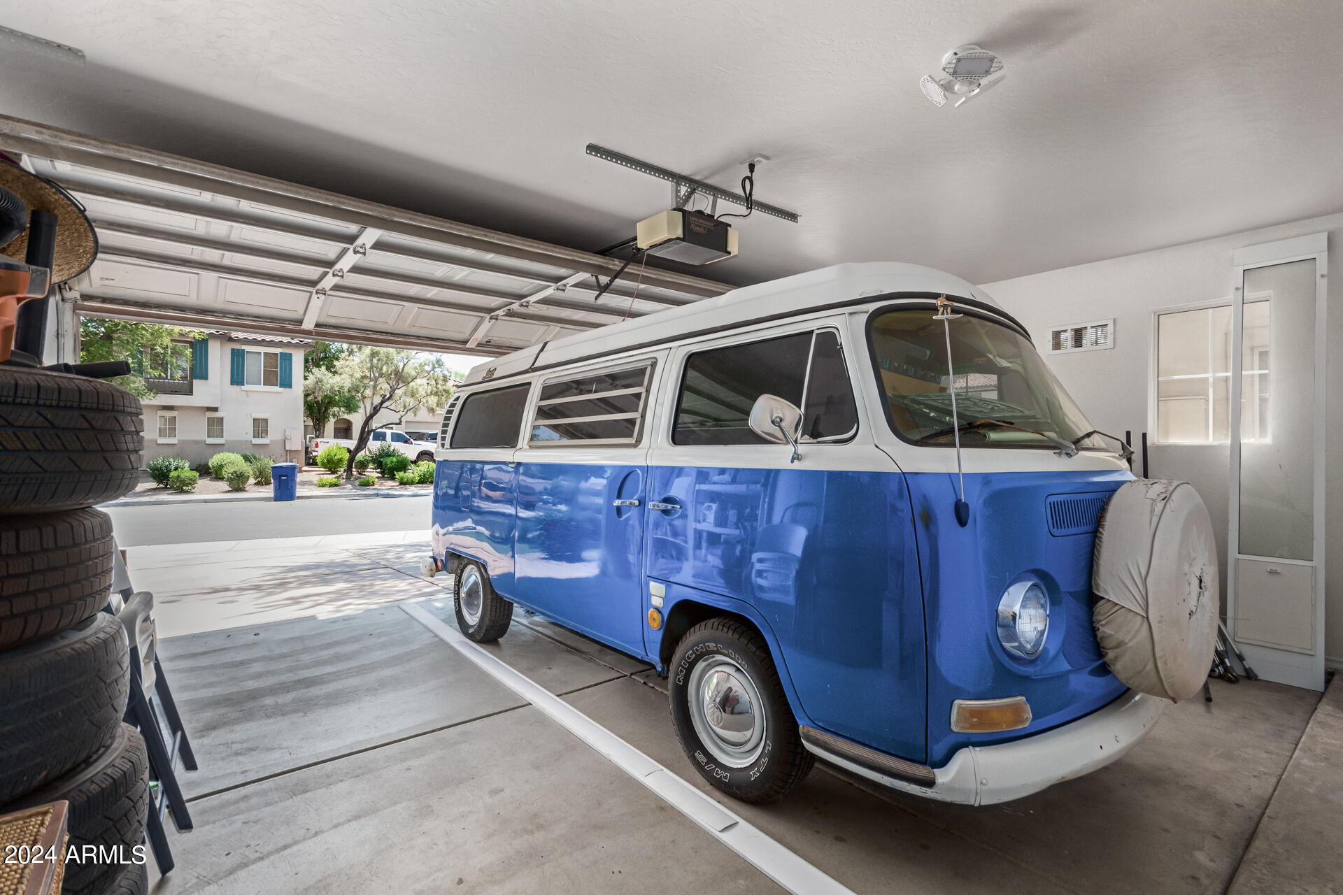 2124 N SAN VINCENTE Drive